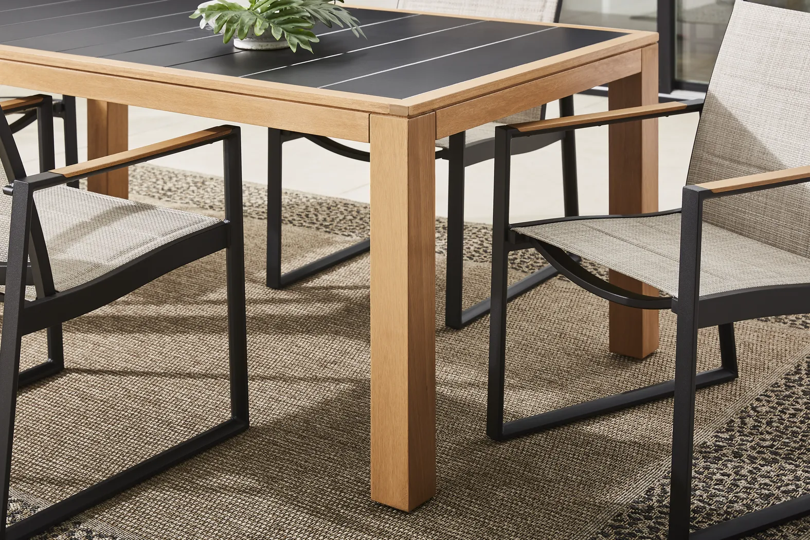 Shoreview Black 5 Pc Square Outdoor Dining Set - Thumbnail - Image 7