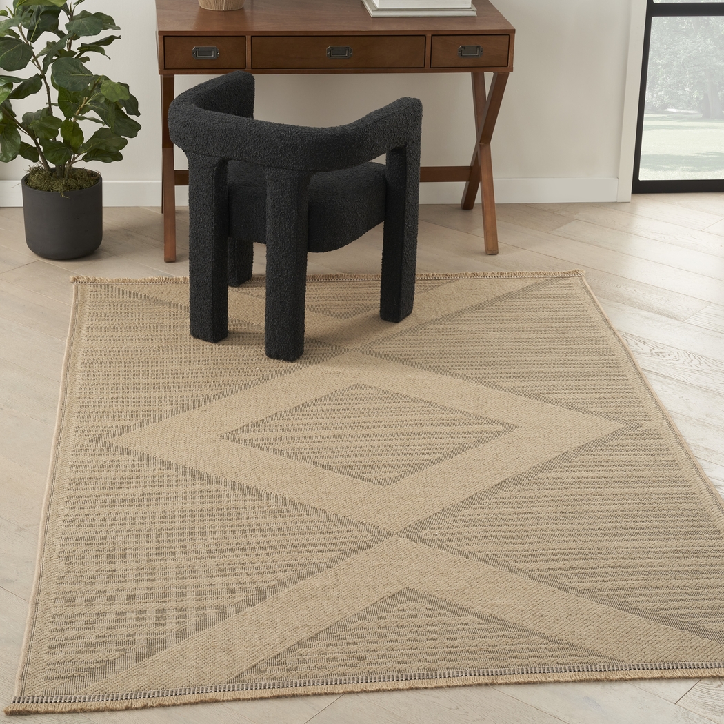 Shorewell Beige 5'3 x 7'3 Rug - Thumbnail - Image 3