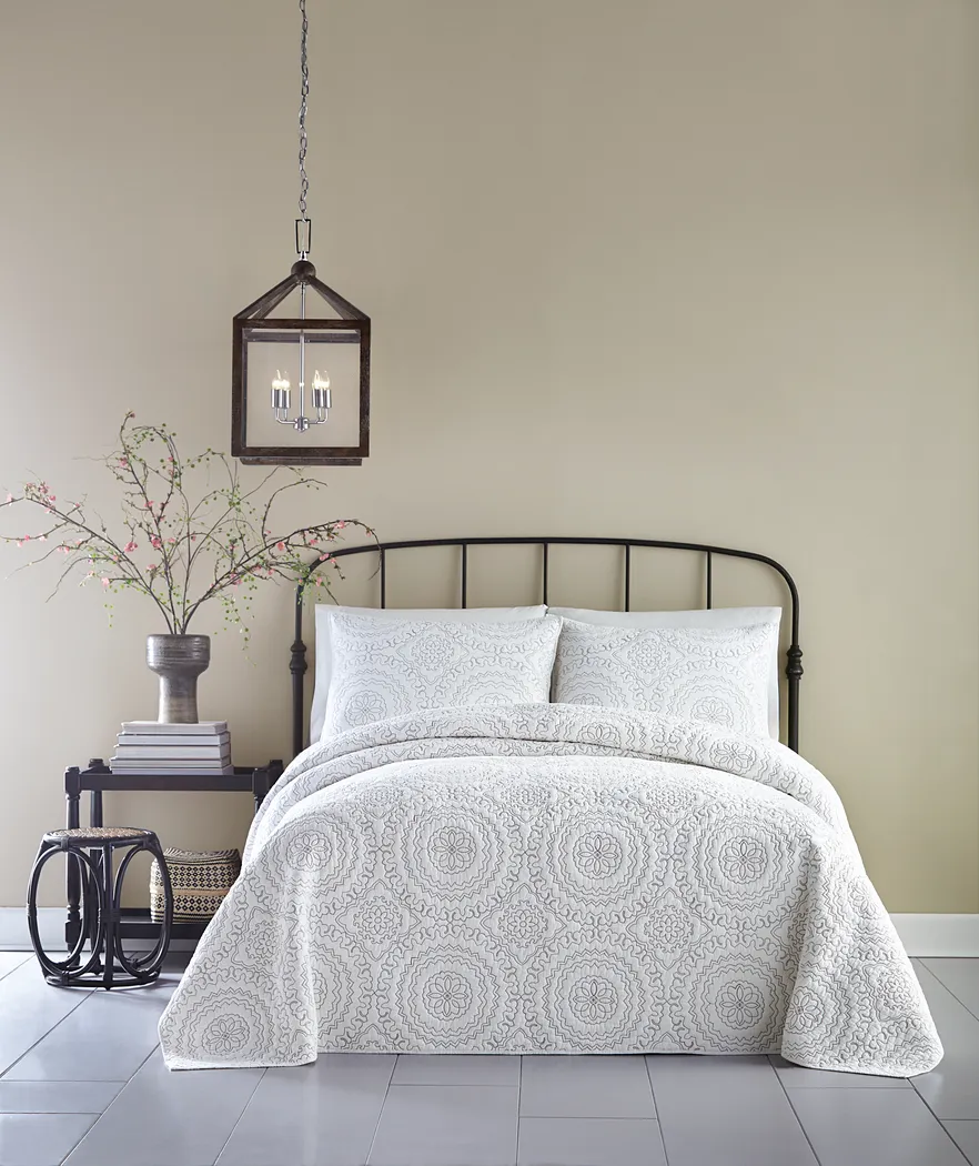 Sibel Gray Full/Queen Quilt - Thumbnail - Image 1