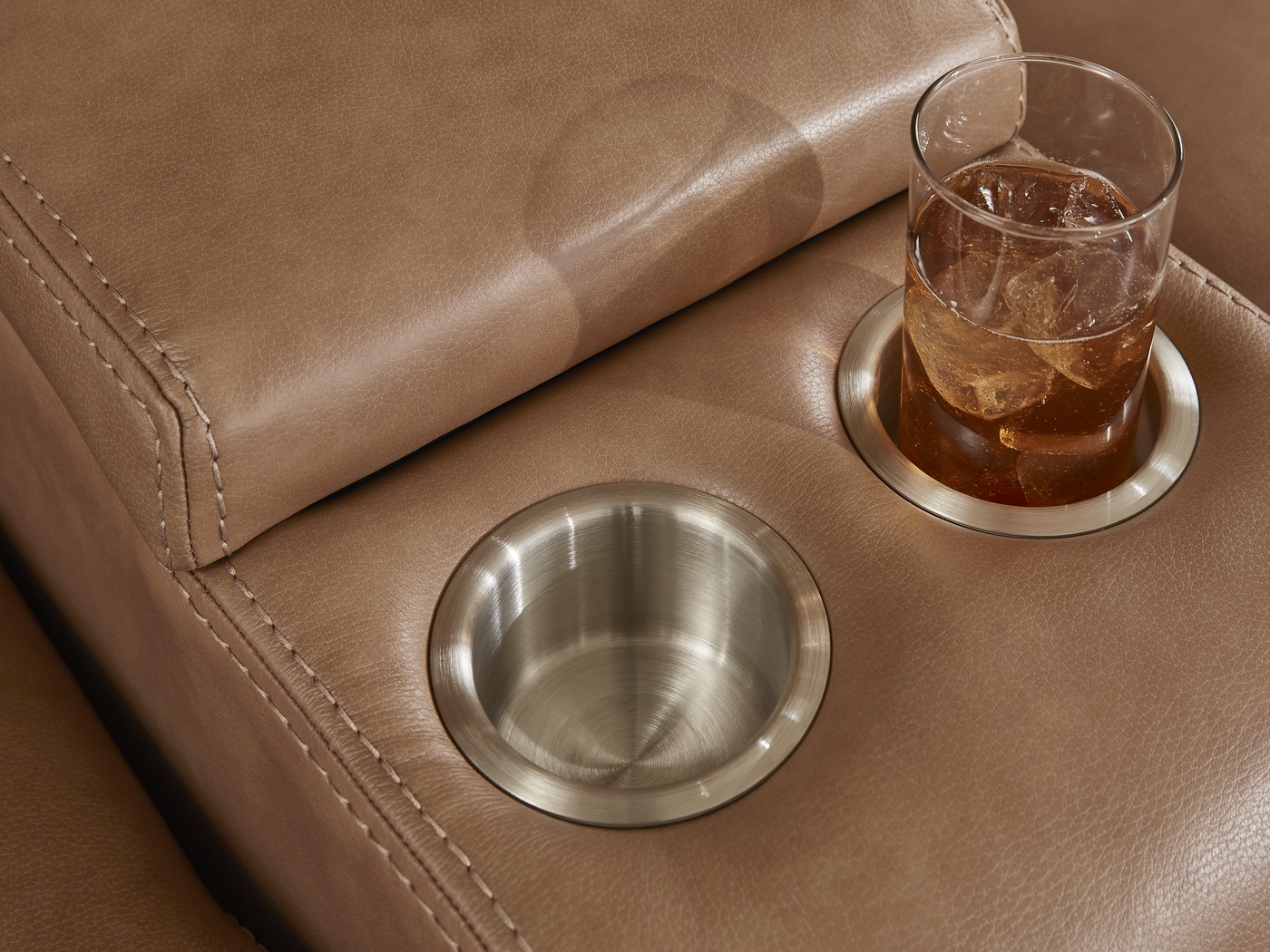 Sierra Madre Saddle Leather 5 Pc Dual Power Reclining Living Room with Reclining Sofa - Thumbnail - Image 6