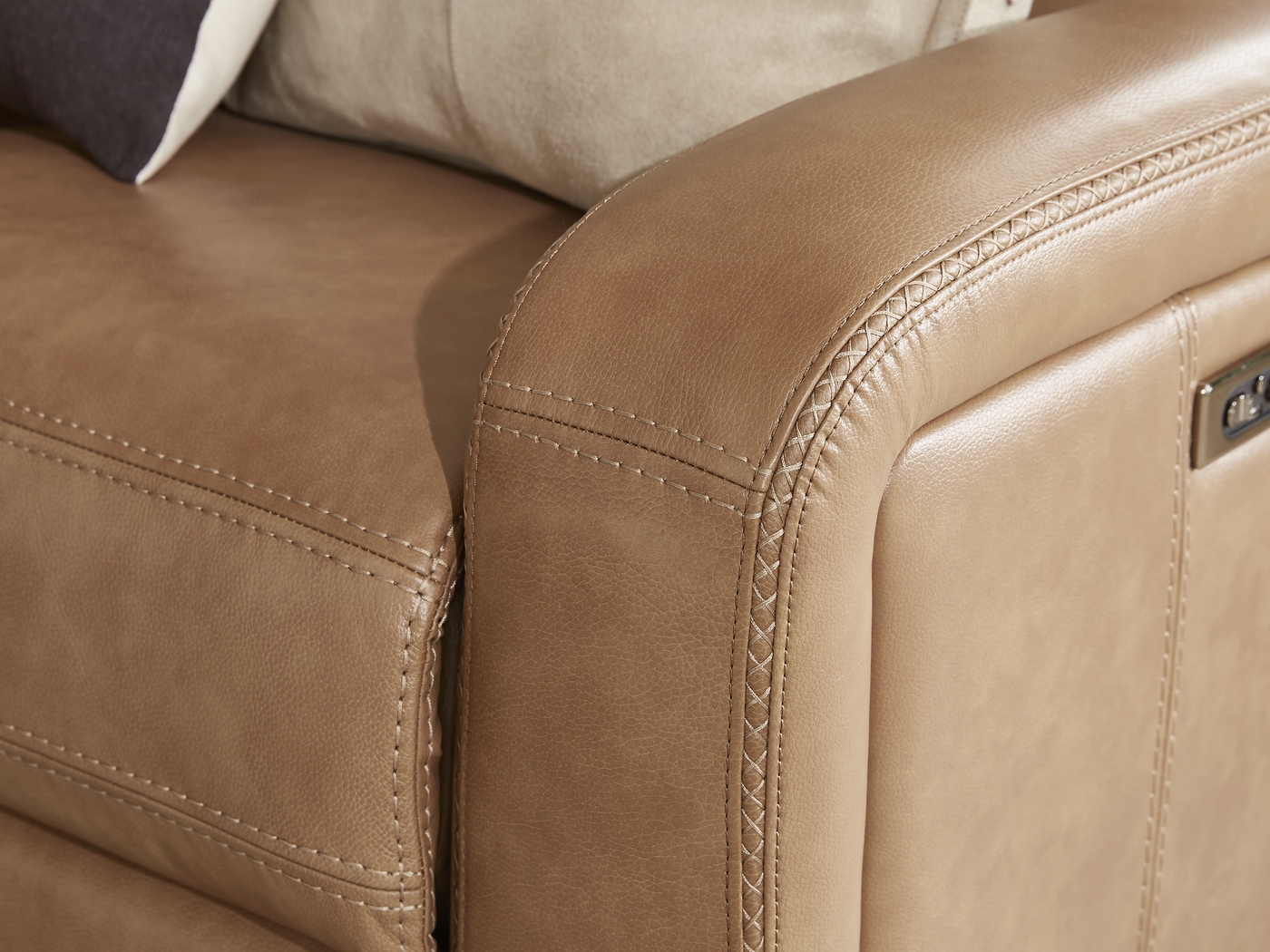 Sierra Madre Saddle Leather Dual Power Reclining Sofa - Thumbnail - Image 4