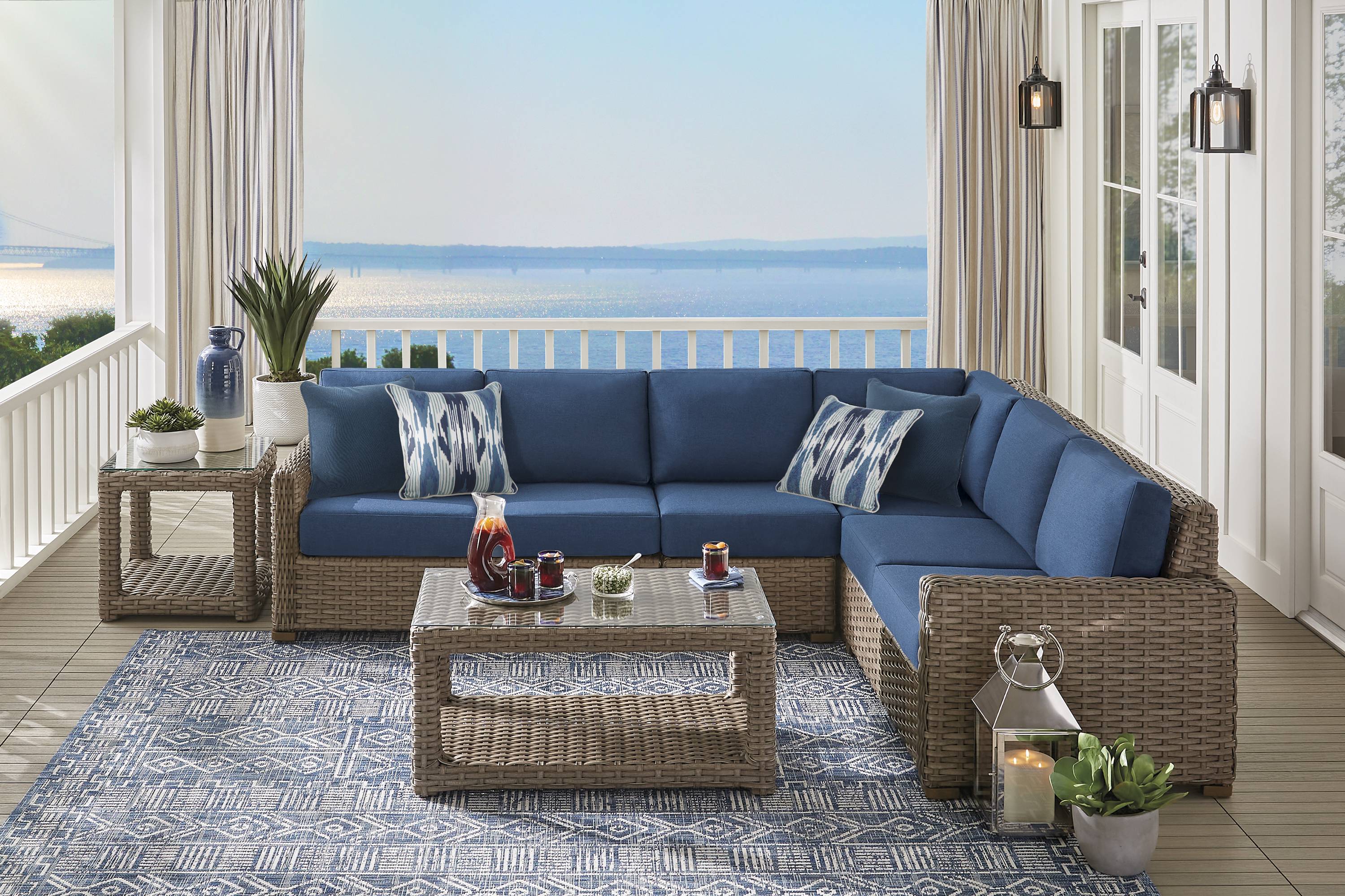 Siesta Key Driftwood 4 Pc Outdoor Sectional with Ink Cushions - Thumbnail - Image 2