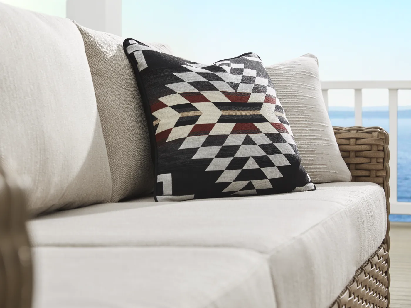 Siesta Key Driftwood 4 Pc Outdoor Seating Set with Twine Cushions - Thumbnail - Image 5