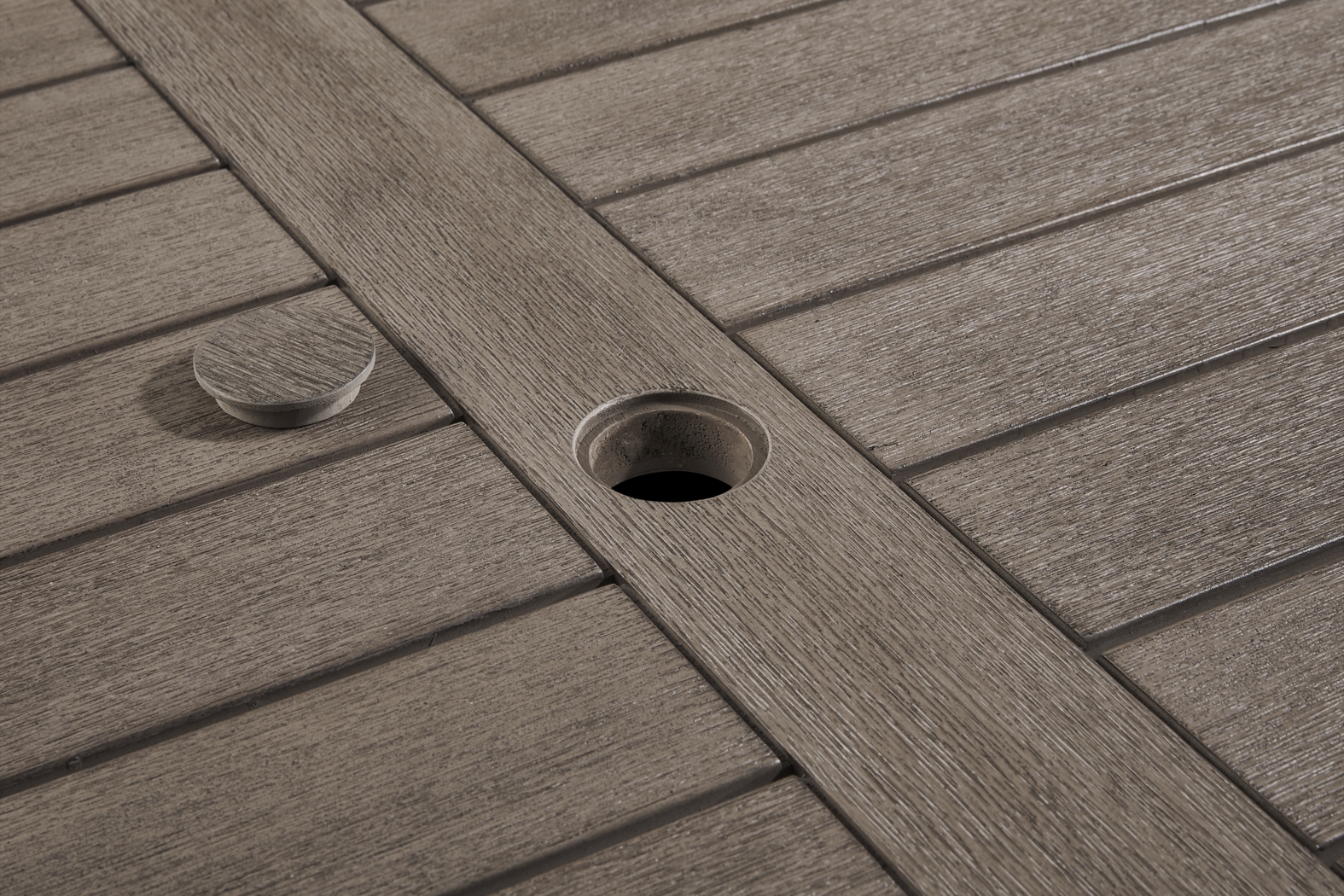 Ridgecrest Brown 5 Pc Outdoor Dining Set with Slate Cushions - Thumbnail - Image 5