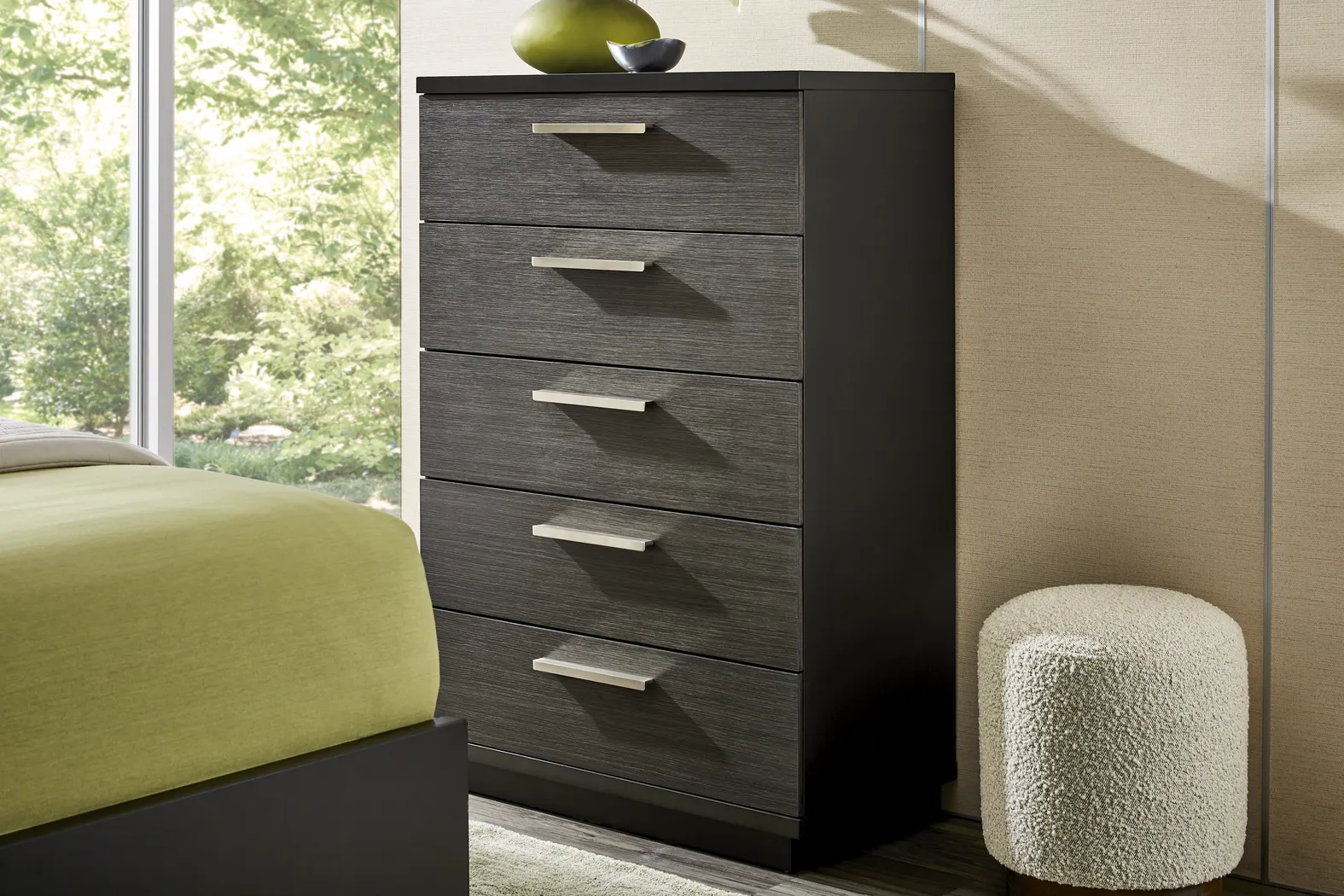 Silverchase Dark Brown Chest - Thumbnail - Image 2