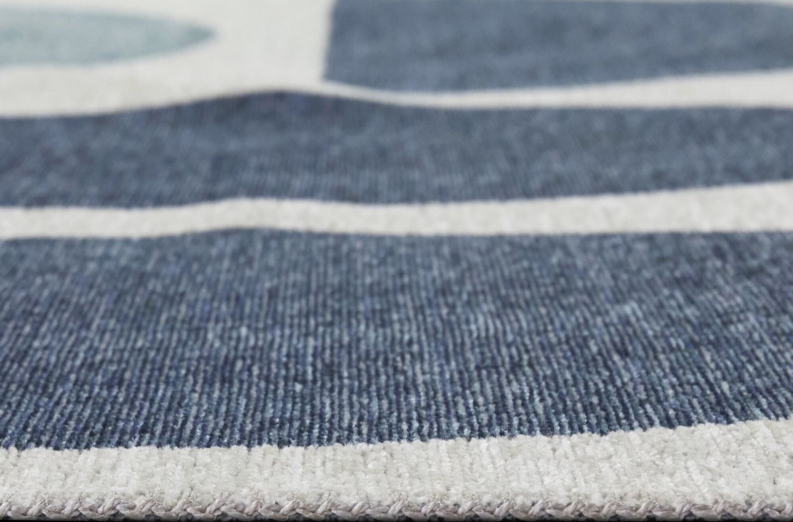 Sisde Blue 5'3 x 7' Rug - Thumbnail - Image 5