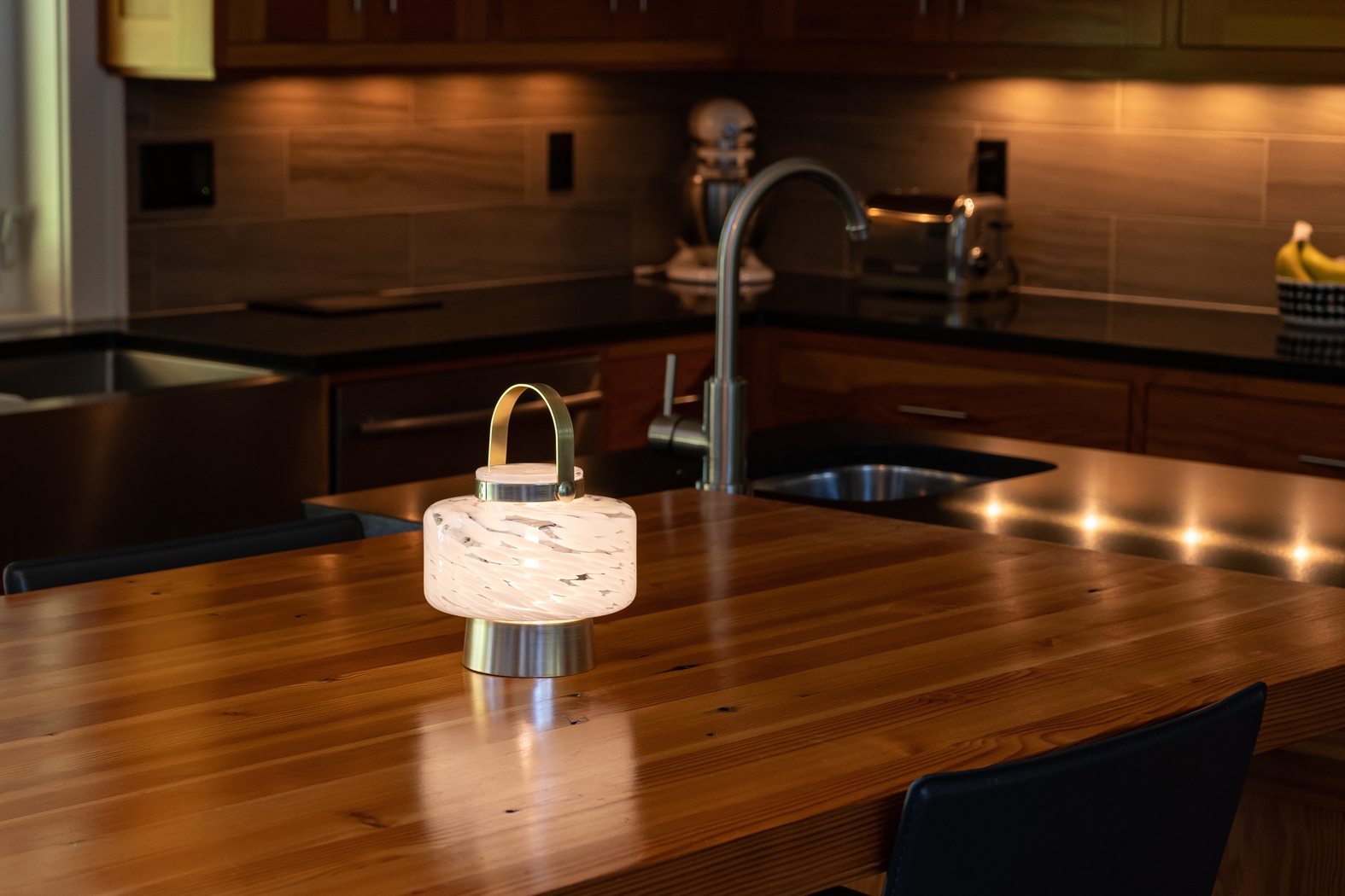 Smay Avenue Indoor/Outdoor White Rechargeable Lantern - Thumbnail - Image 14