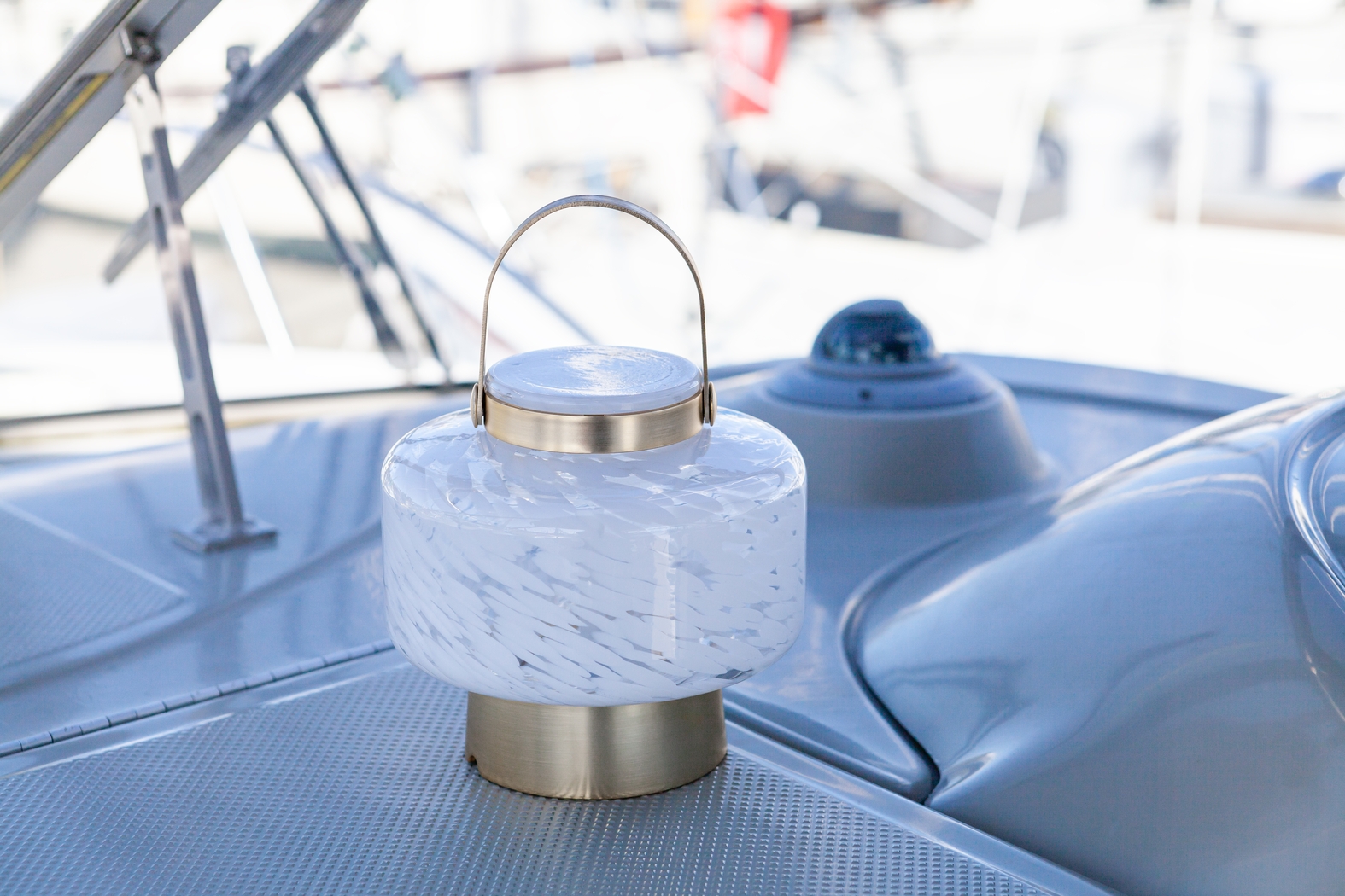 Smay Avenue Indoor/Outdoor White Rechargeable Lantern - Thumbnail - Image 8