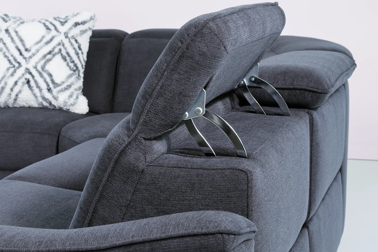 Turano Midnight 10 Pc Dual Power Reclining Sectional Living Room - Thumbnail - Image 8