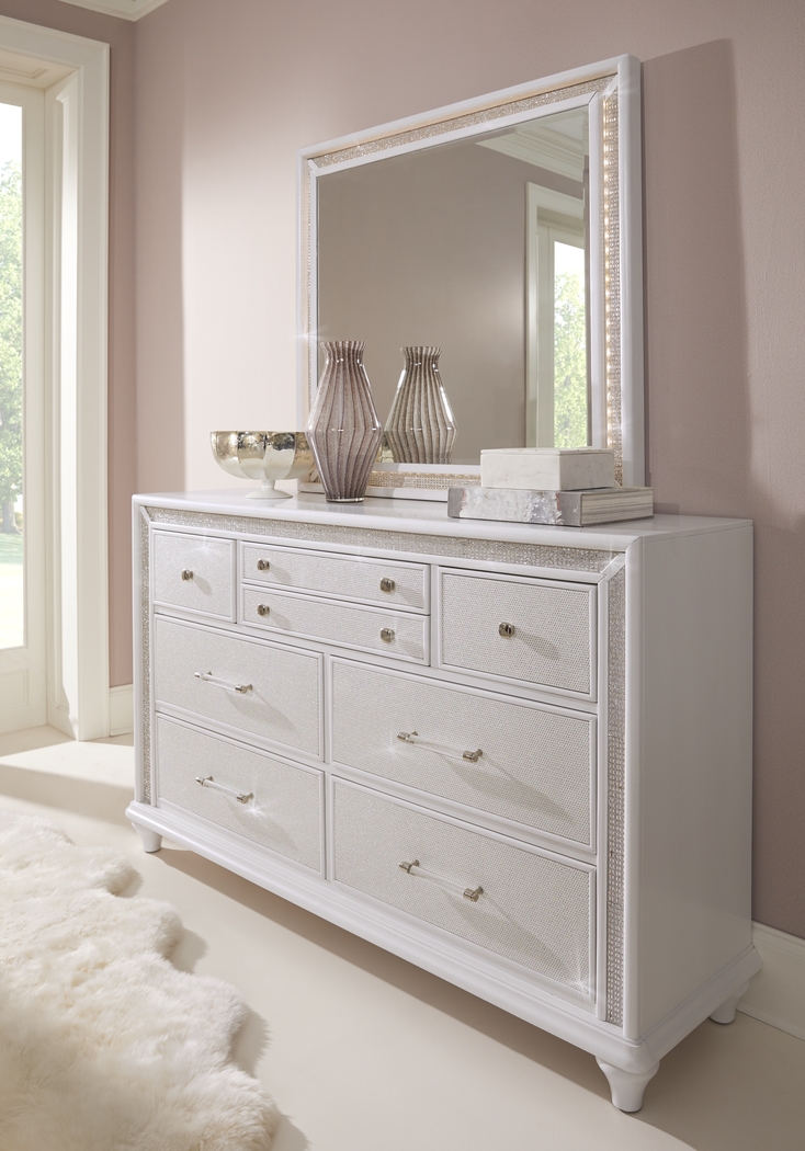 Vegas White 5 Pc Queen Panel Bedroom - Thumbnail - Image 6