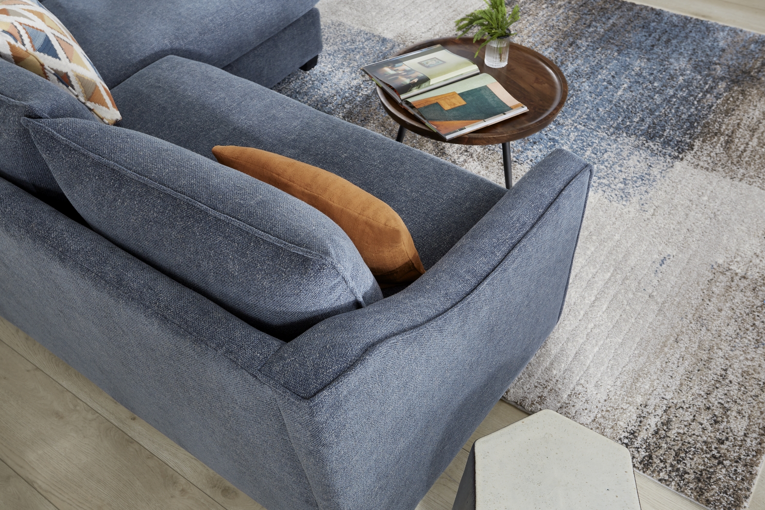 Soho Place Navy 5 Pc Living Room with Gel Foam Sleeper Chaise Sofa - Thumbnail - Image 7