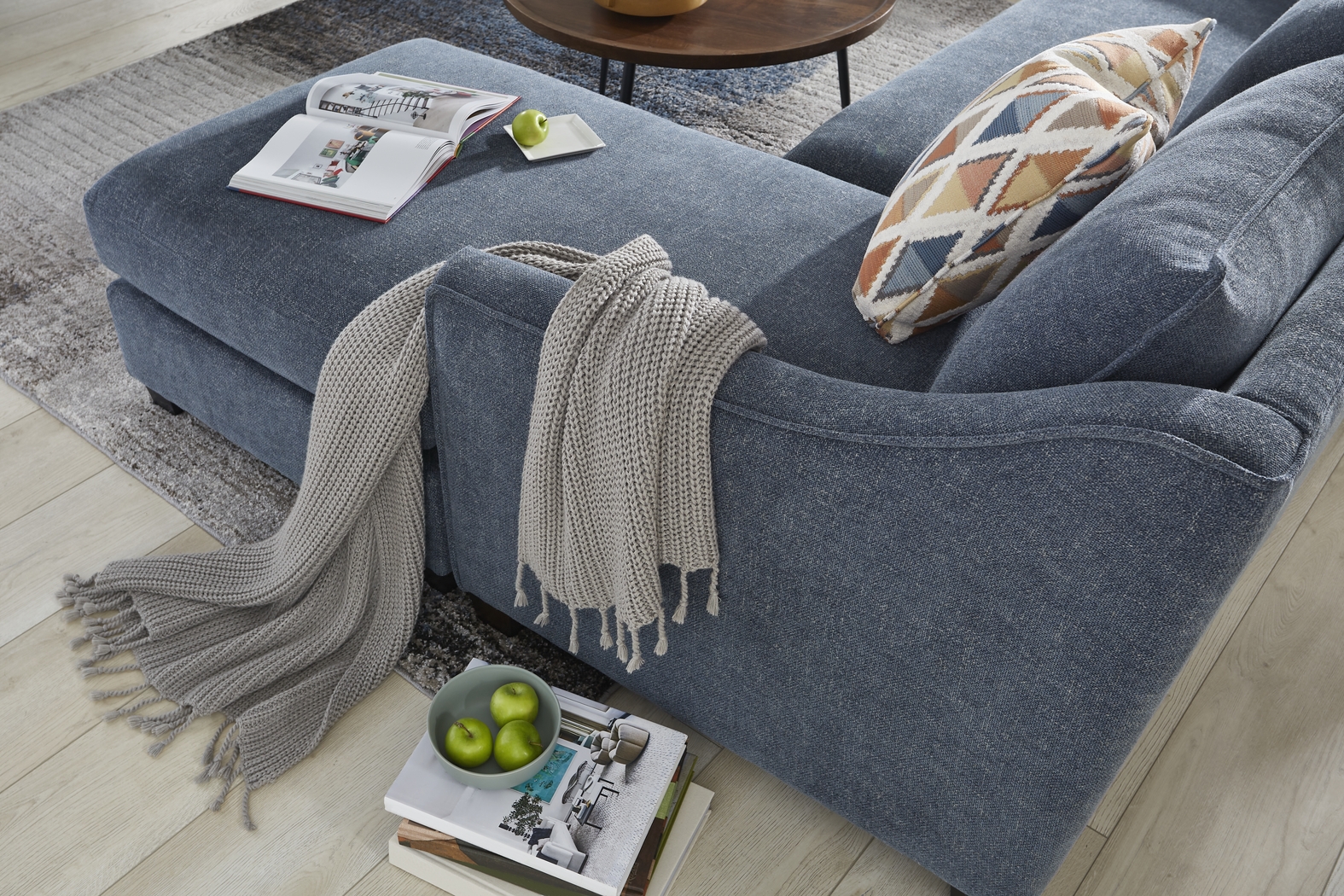 Soho Place Navy 5 Pc Living Room with Sleeper Chaise Sofa - Thumbnail - Image 8