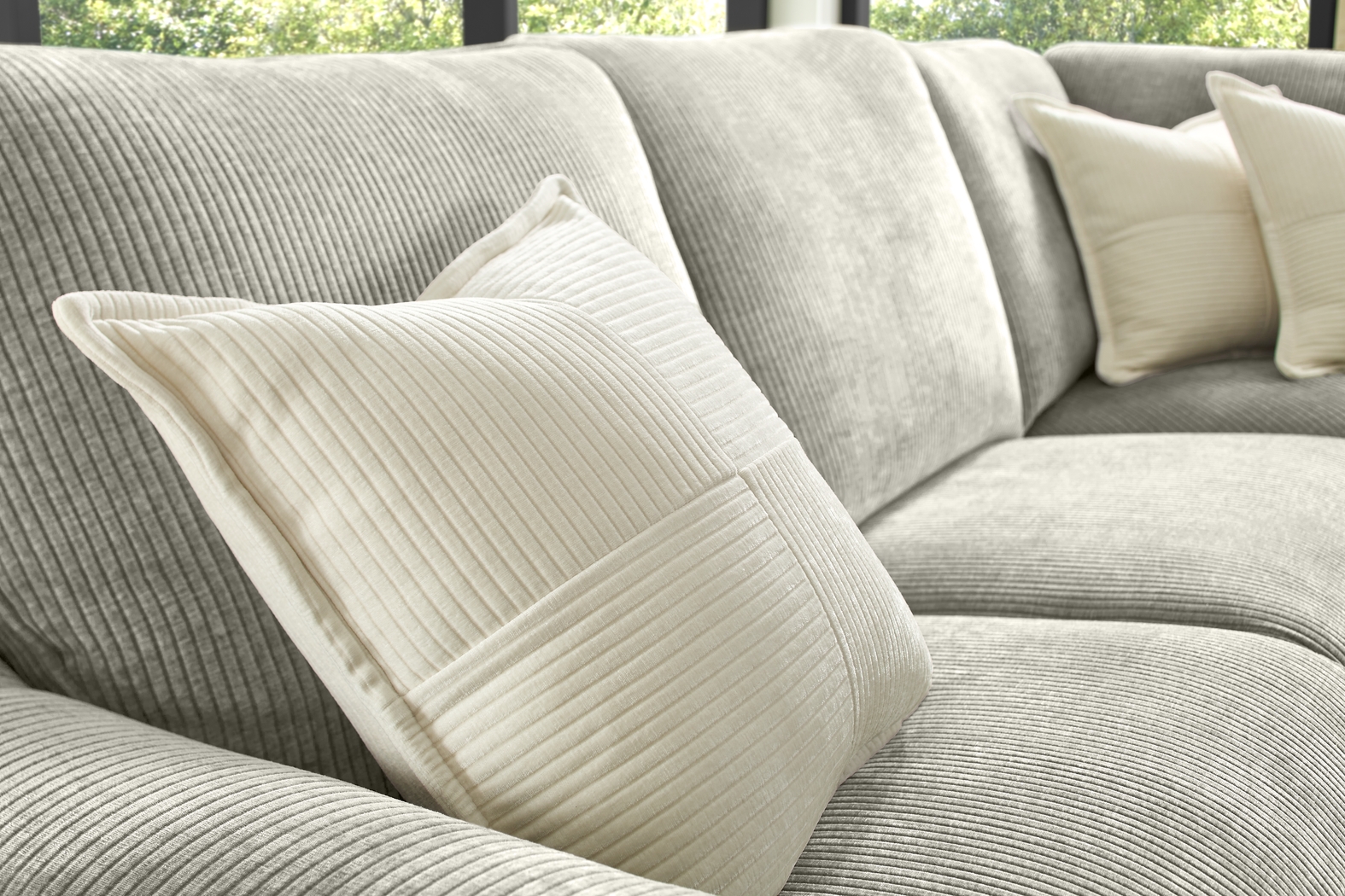 Somerset Gray 8 Pc Dual Power Reclining Sectional Living Room - Thumbnail - Image 5