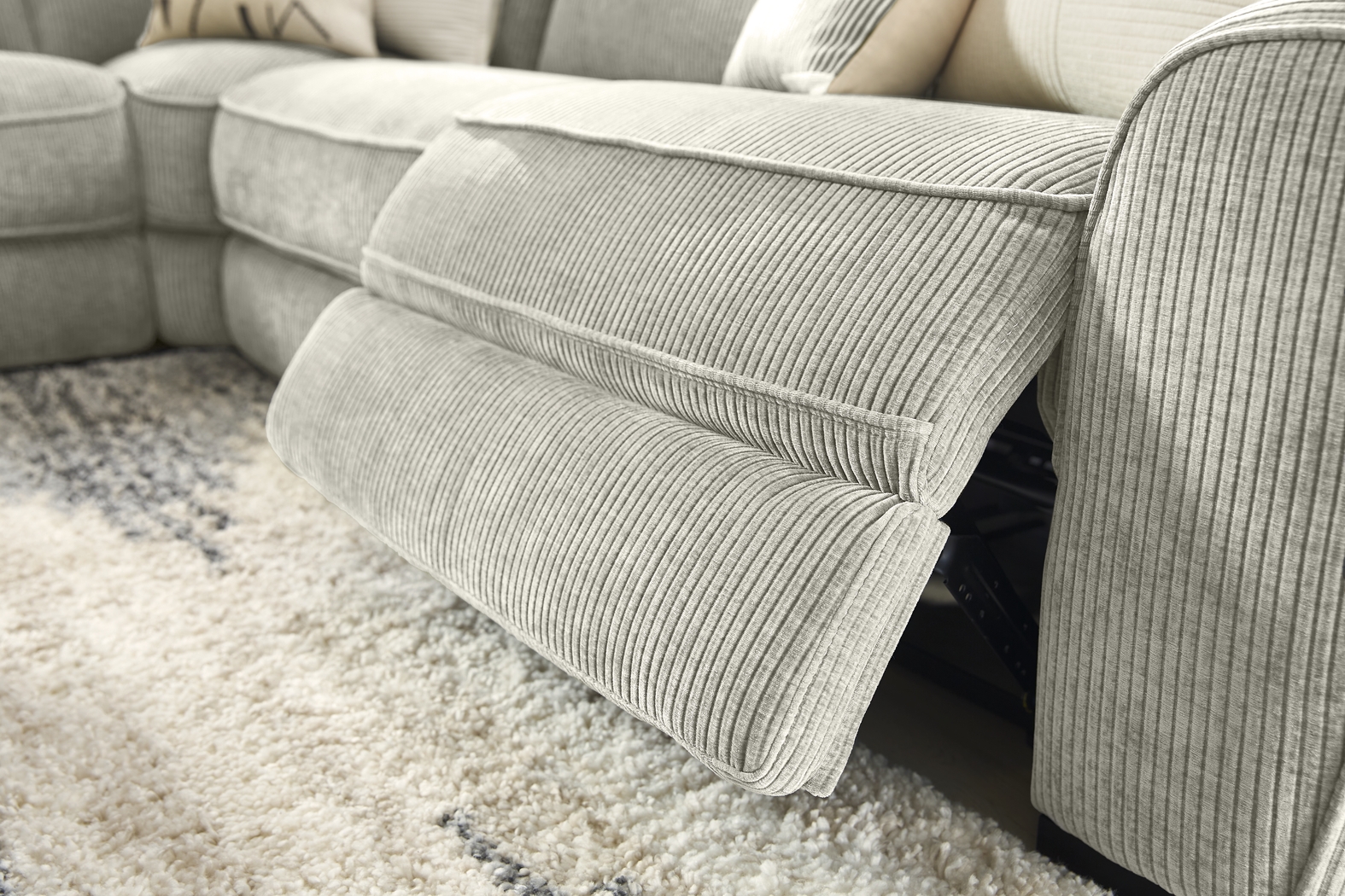 Somerset Gray 9 Pc Dual Power Reclining Sectional Living Room - Thumbnail - Image 7