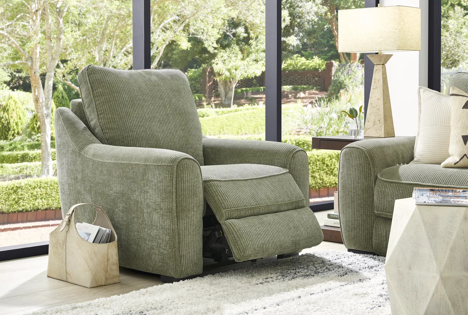 Somerset Green Dual Power Recliner - Thumbnail - Image 3