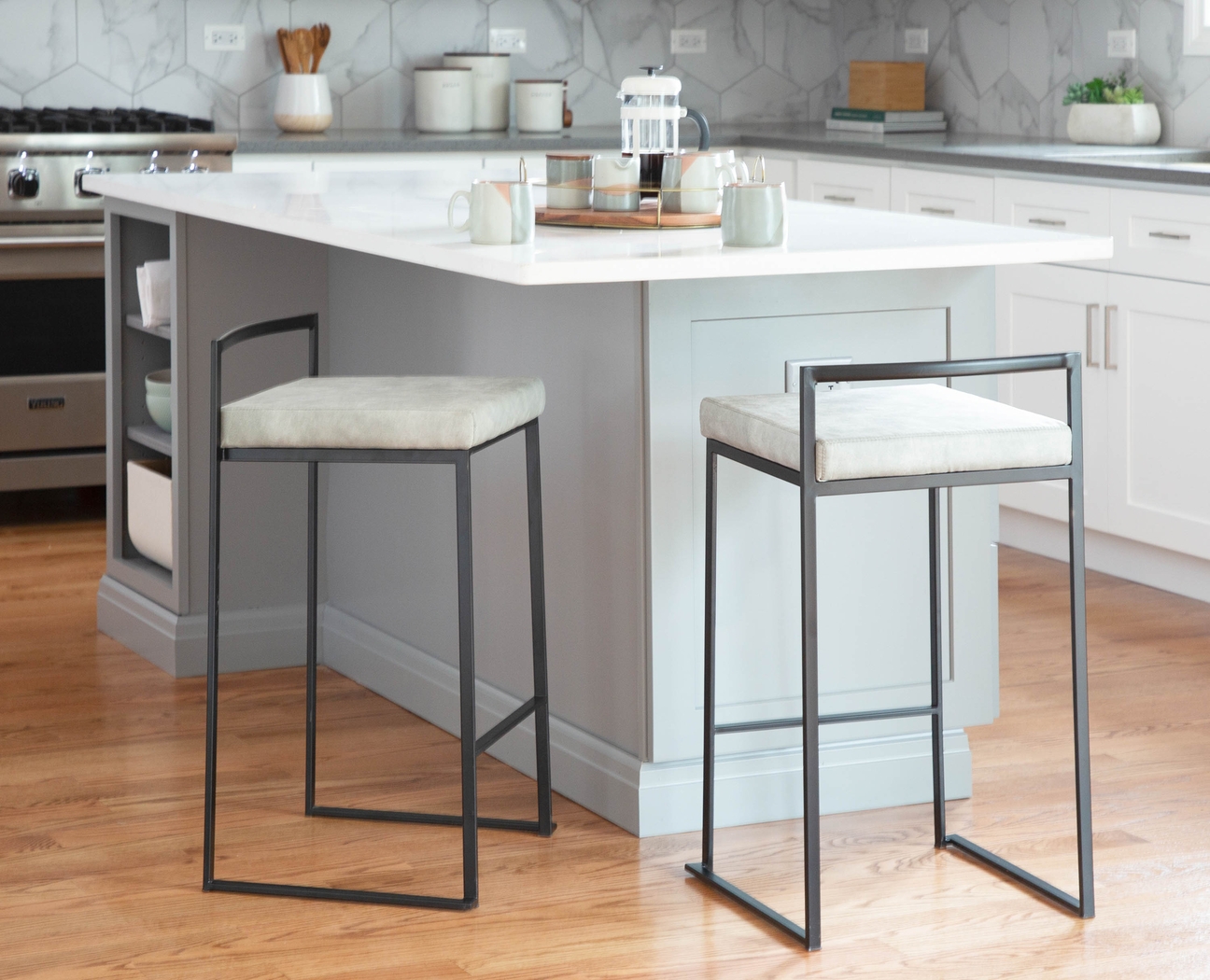 Sora II Gray Counter Height Stool, Set of 3 - Thumbnail - Image 3