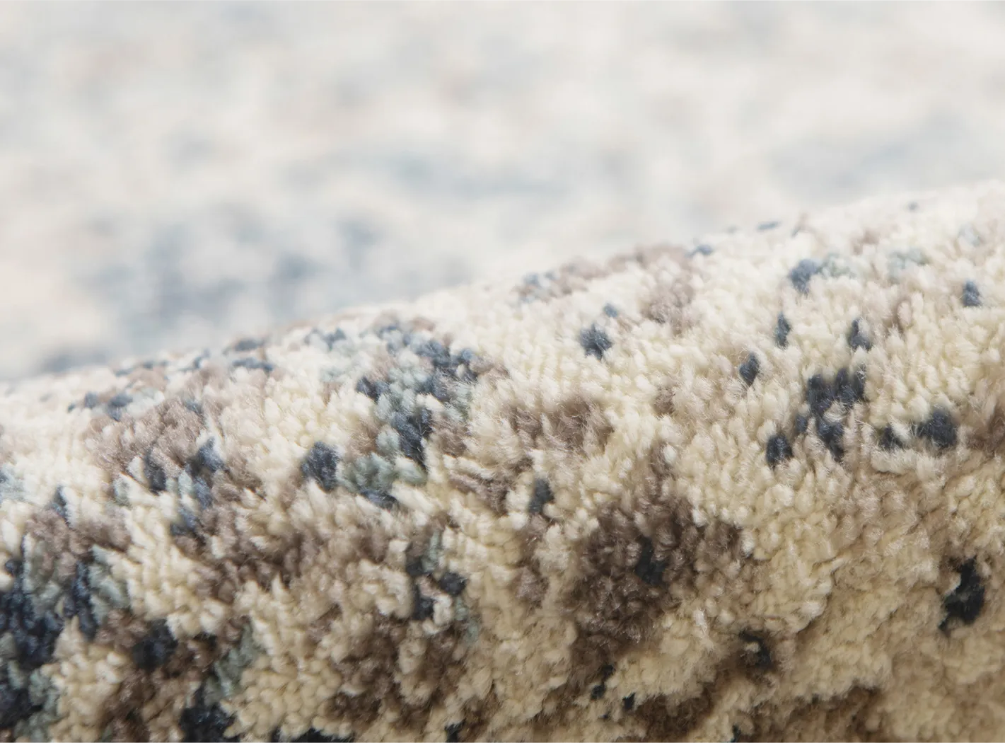 Sorni Blue 7'9 x 9'9 Rug - Image 5