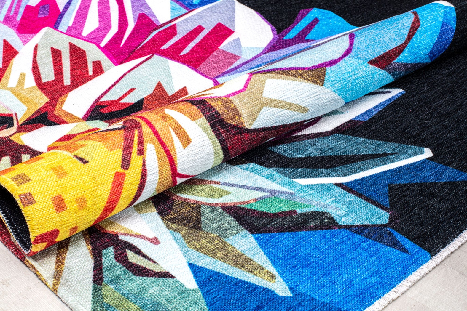 Sotidala Black/Multi 7'10 x 10' Rug - Thumbnail - Image 3