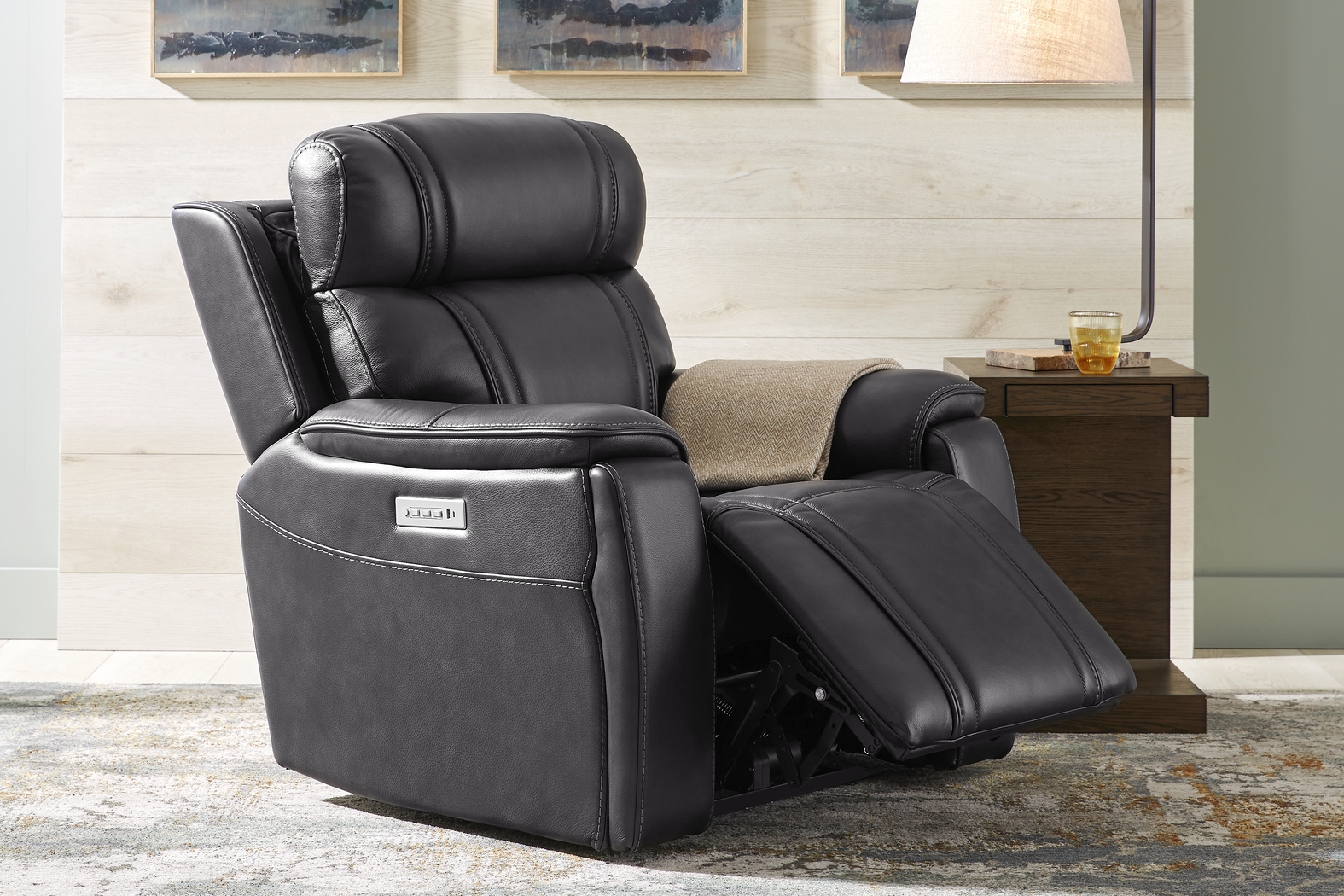 Sound Tech by Shaq Black Leather 3 Pc Triple Power Reclining Living Room with Audio - Thumbnail - Image 29