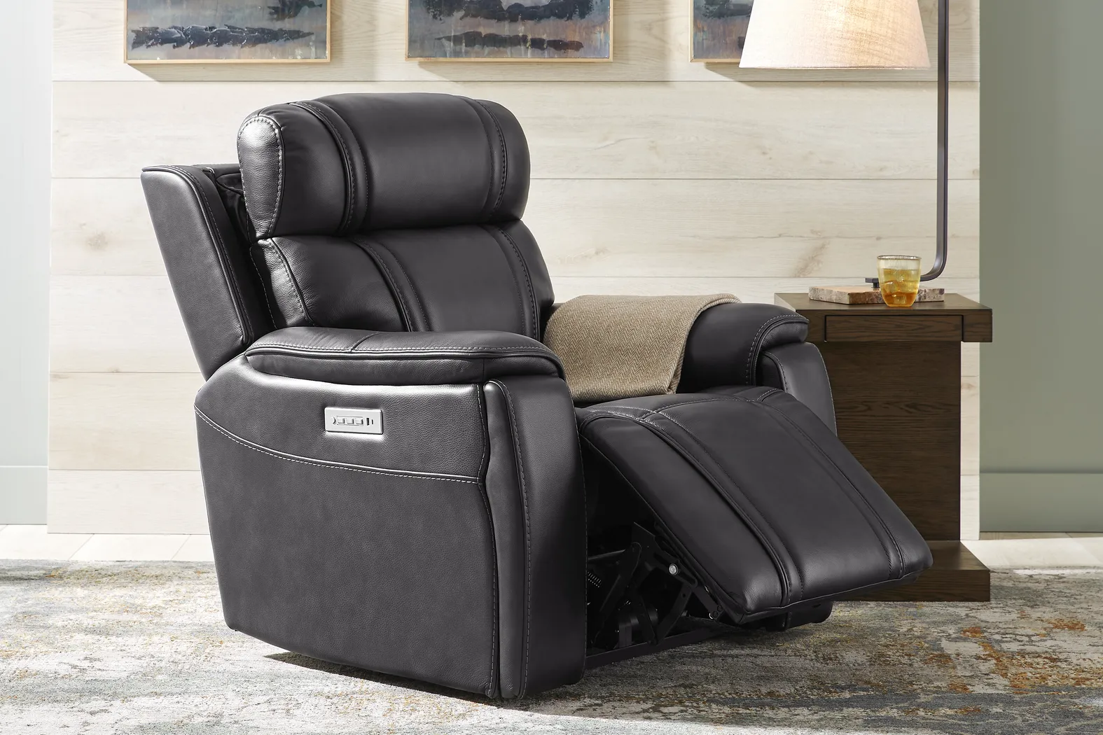 Sound Tech by Shaq Black Leather 8 Pc Triple Power Reclining Living Room with Audio - Thumbnail - Image 29