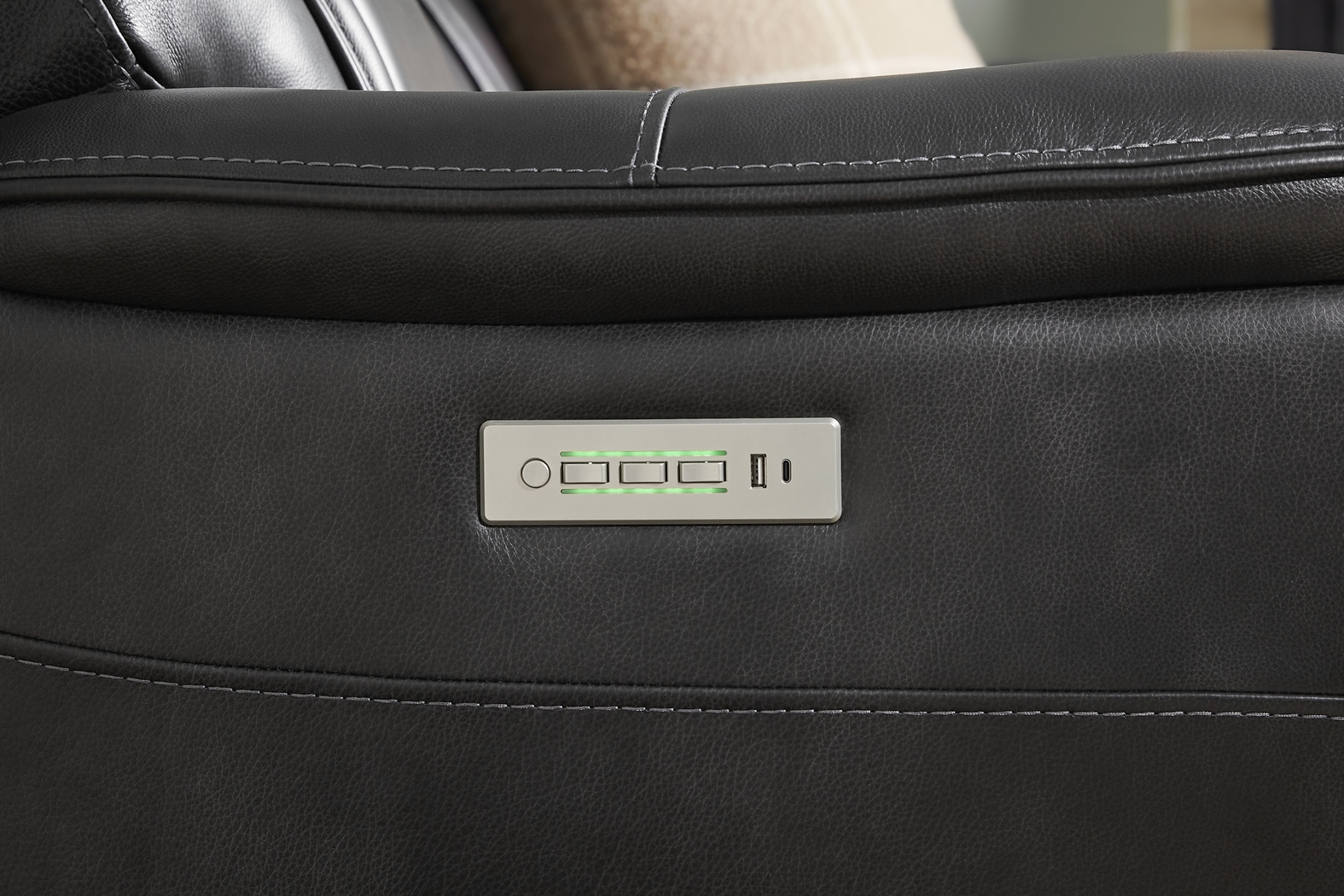 Sound Tech by Shaq Black Leather 3 Pc Triple Power Reclining Living Room with Audio - Thumbnail - Image 23