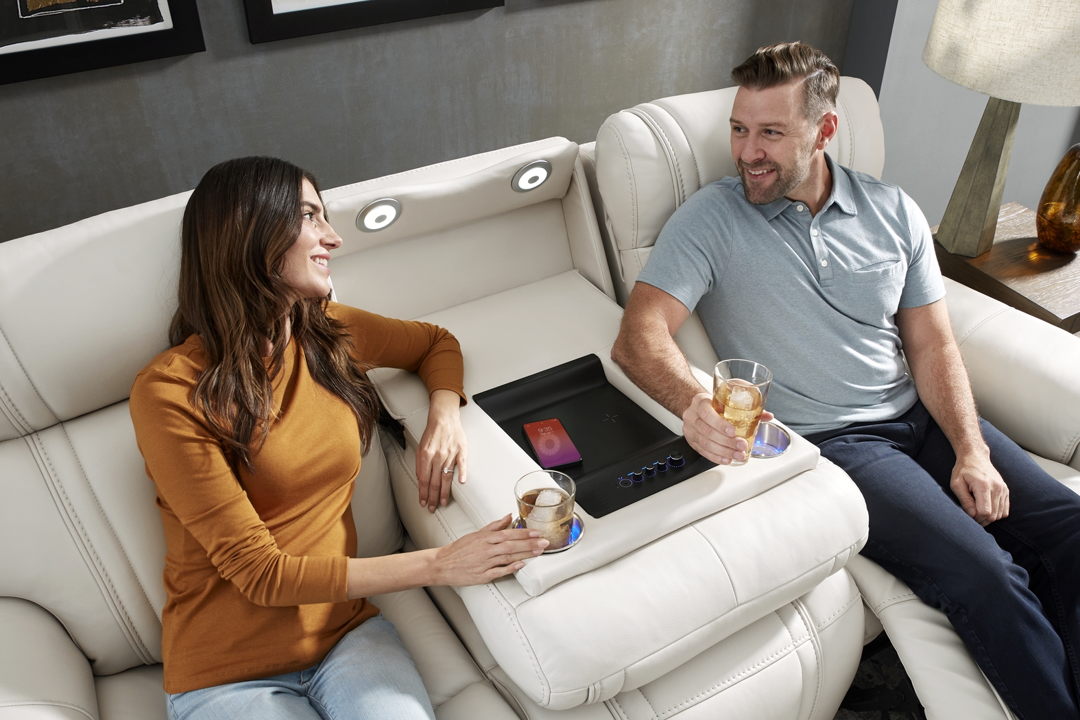 Sound Tech by Shaq Ice Leather 7 Pc Triple Power Reclining Living Room with Audio - Thumbnail - Image 20