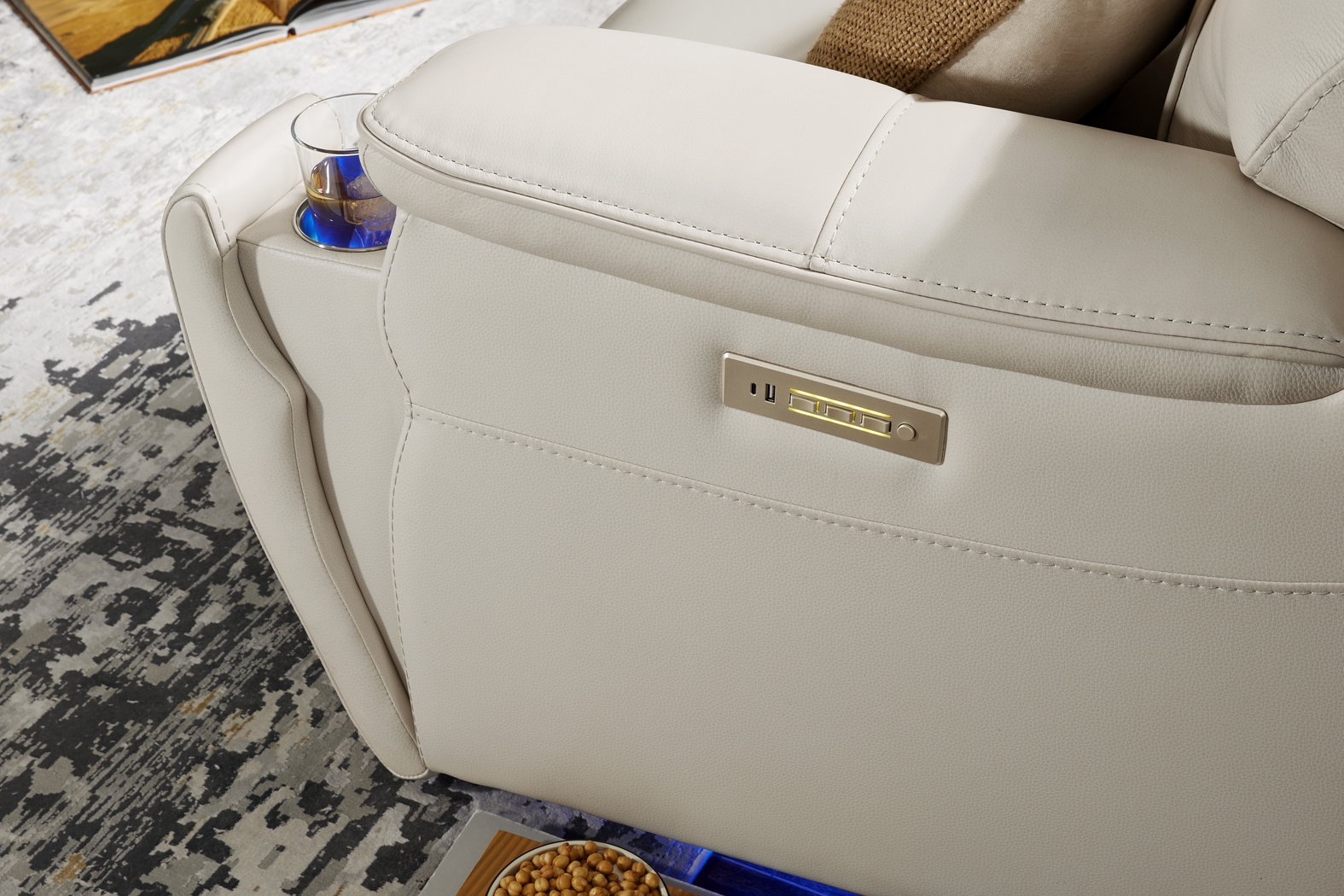 Sound Tech by Shaq Ice Leather 7 Pc Triple Power Reclining Living Room with Audio - Thumbnail - Image 11