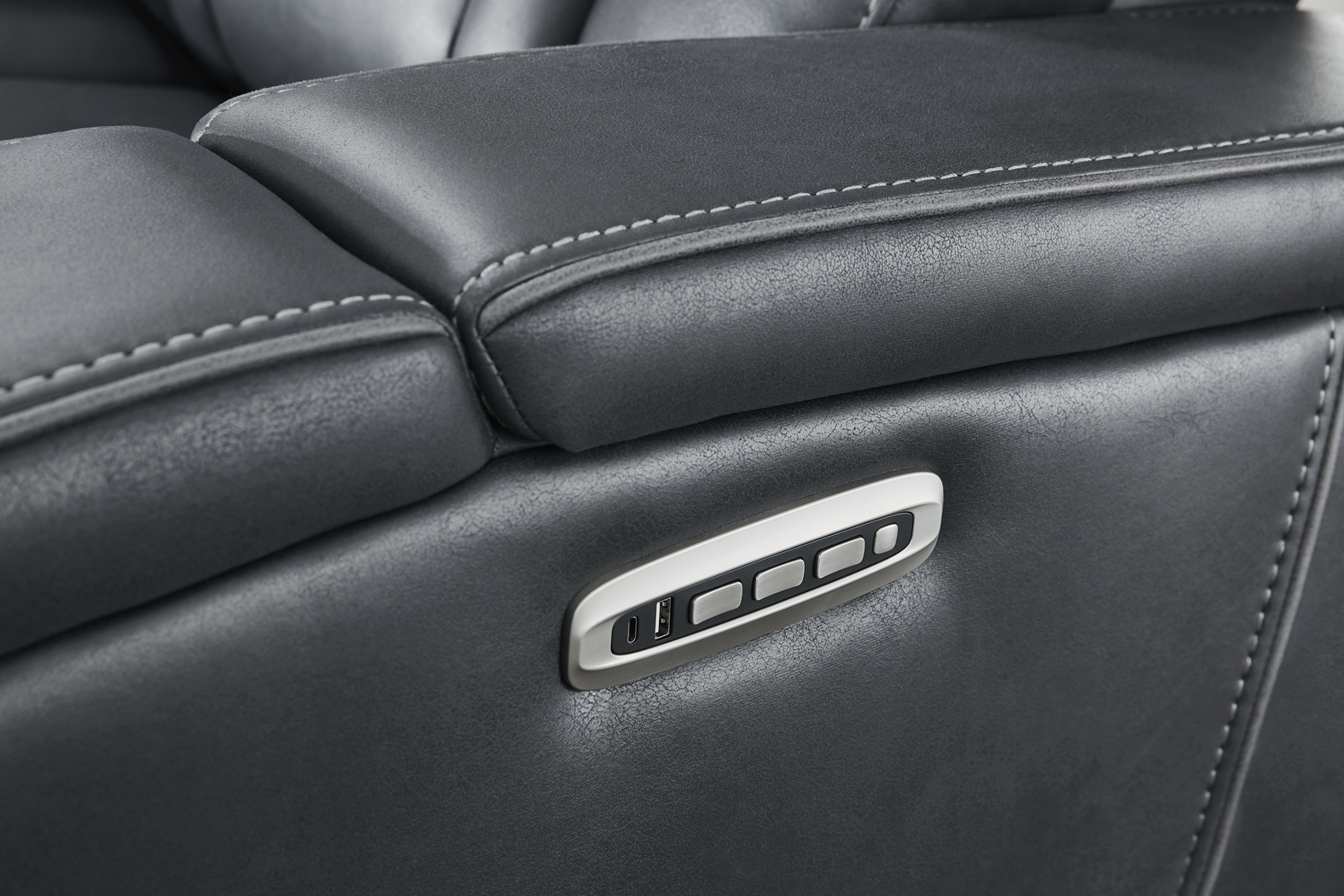 Southlake Navy 8 Pc Living Room with Triple Power Reclining Sofa - Thumbnail - Image 7