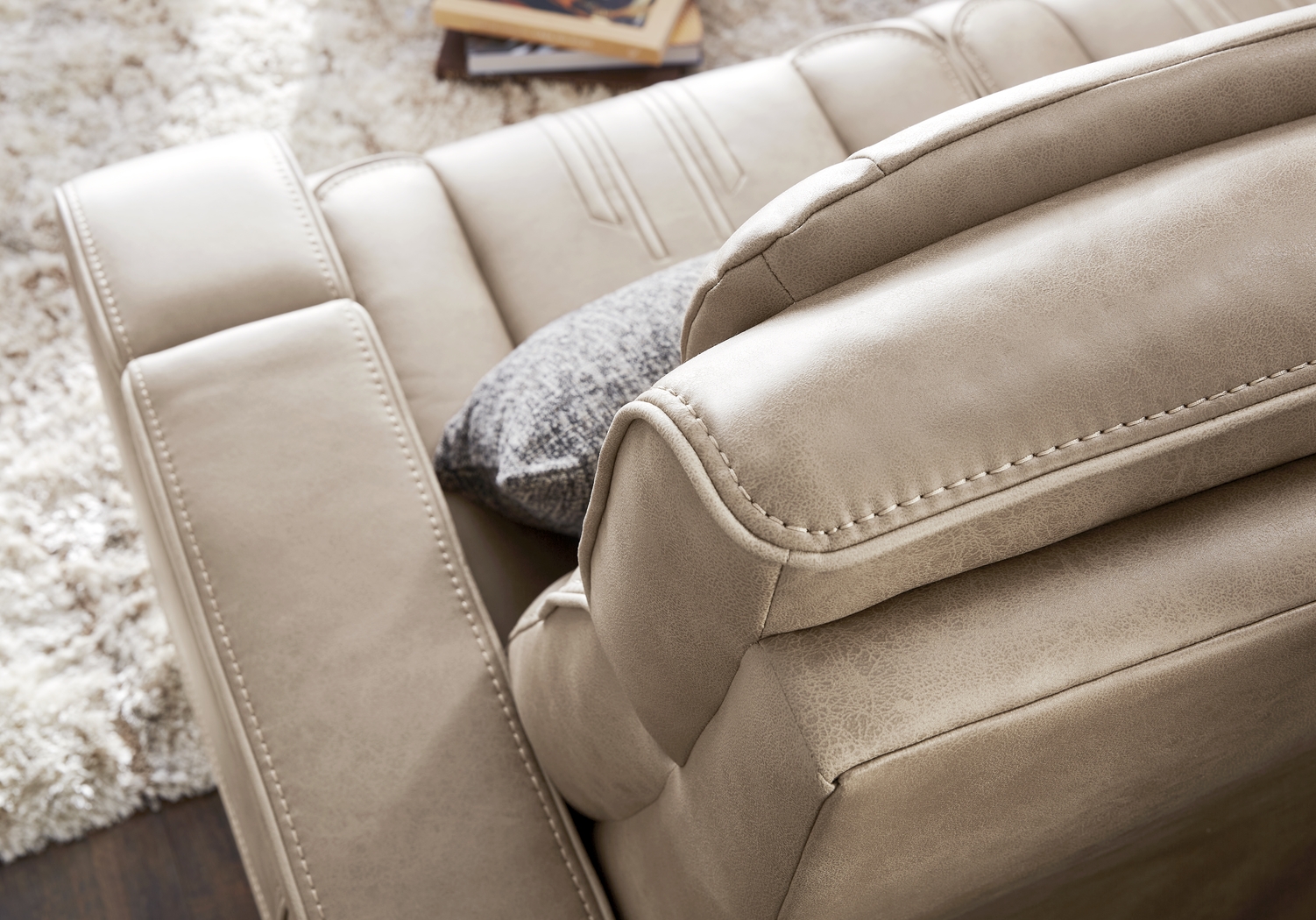 Southlake Sand 6 Pc Living Room with Triple Power Reclining Sofa - Thumbnail - Image 7