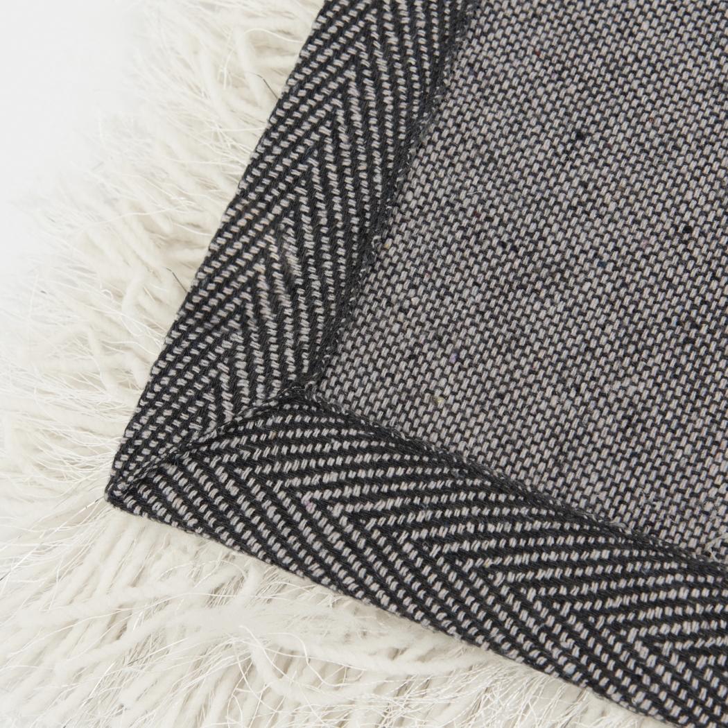 Sparkle Shag Ivory-Silver 5' x 7'5 Rug - Thumbnail - Image 3