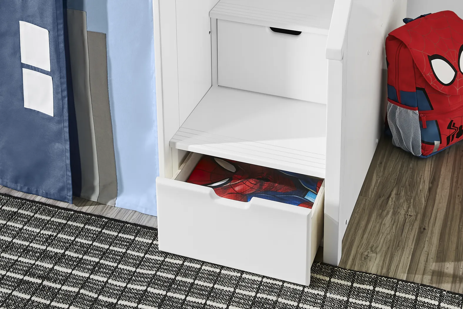 Spider-Man White Twin Low Step Loft with Activity Panel - Thumbnail - Image 4