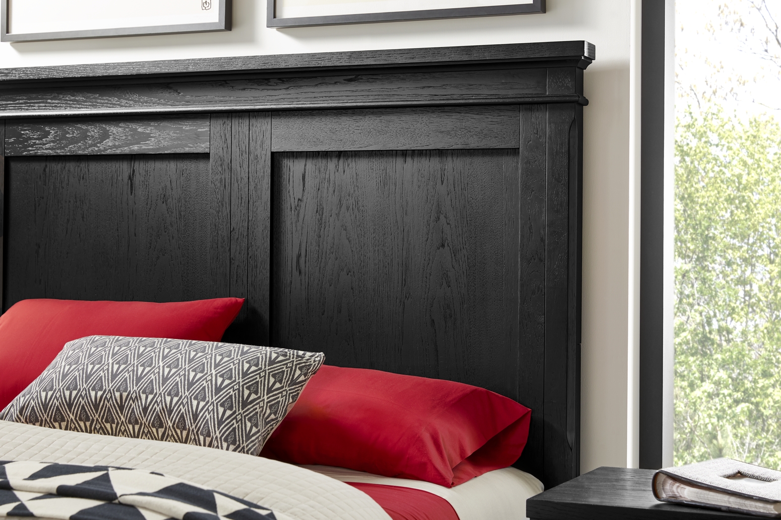 Springville Black 5 Pc Queen Panel Bedroom - Thumbnail - Image 3