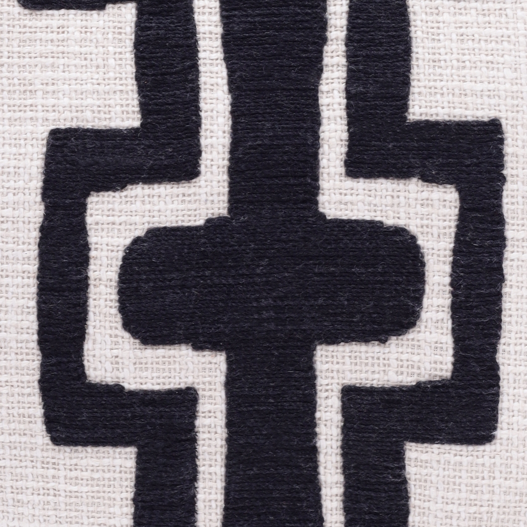 Stacy Garcia Sleo Black/Ivory Accent Pillow - Thumbnail - Image 8