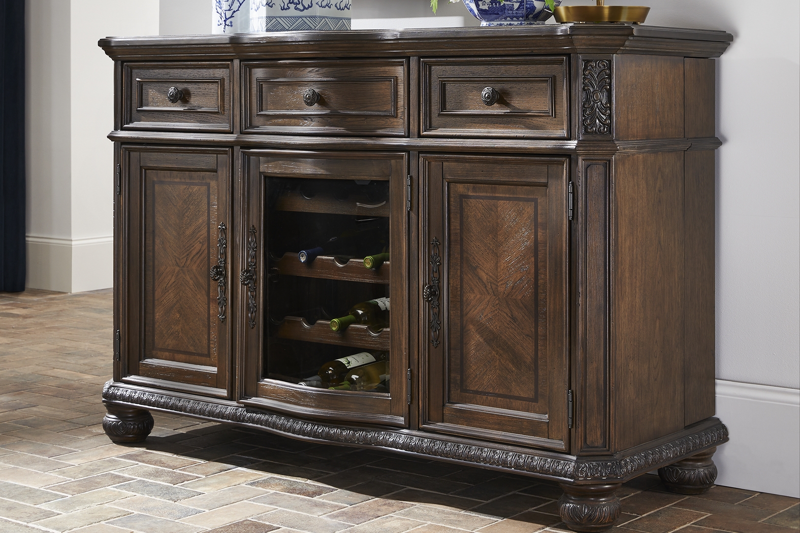 Stalton Estate Brown Sideboard - Thumbnail - Image 4