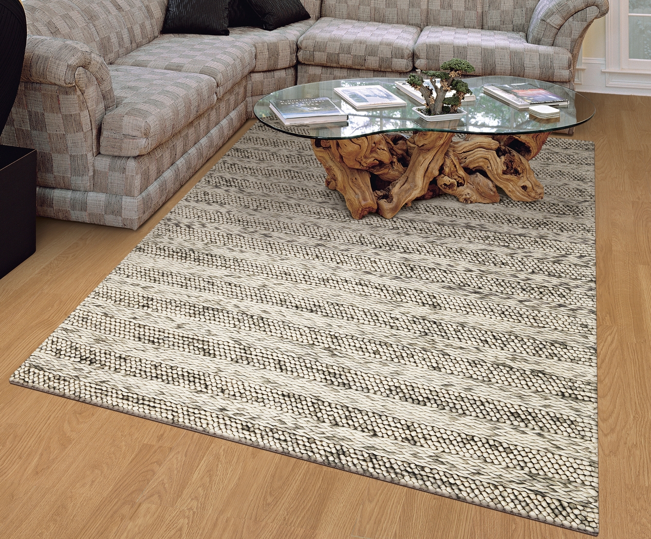 Stamsack Gray 7'6 x 9'6 Rug - Thumbnail - Image 3