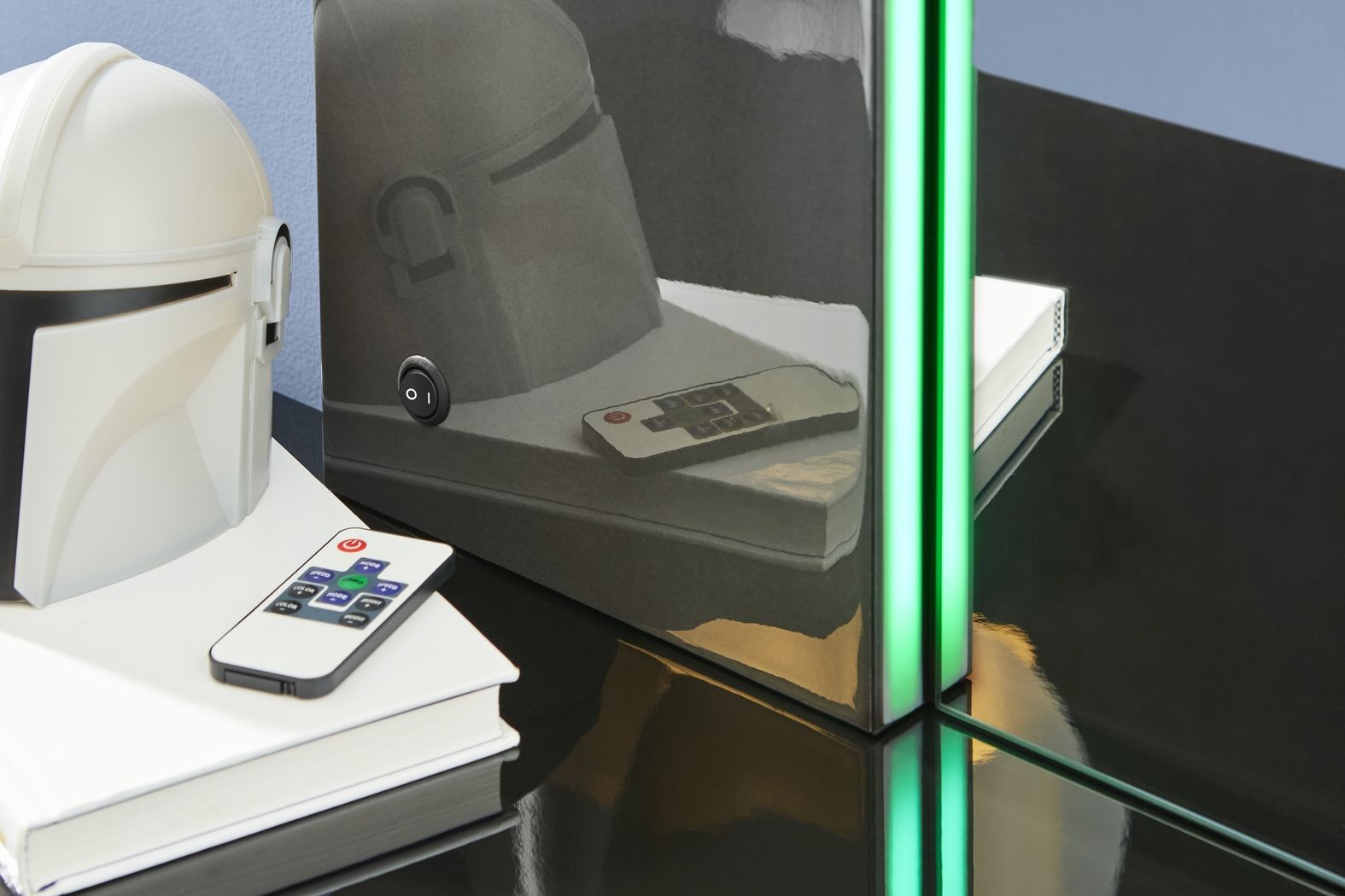 Star Wars Black Lighted Mirror - Thumbnail - Image 4