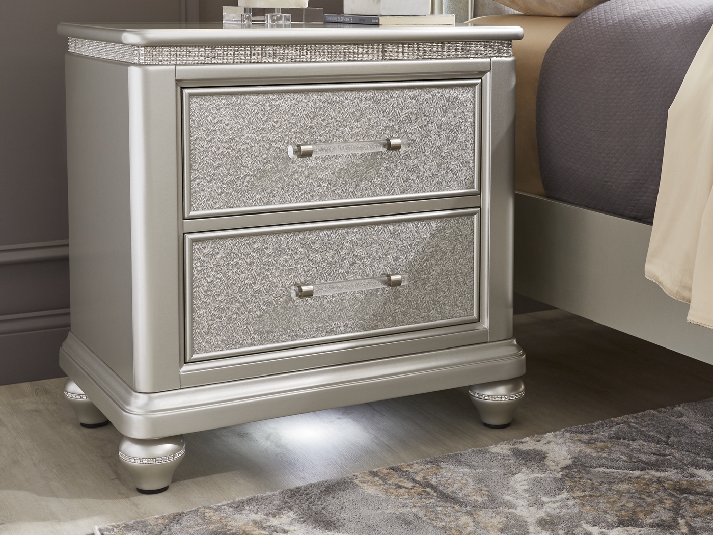 Starlet Lane Silver 7 Pc Queen Bedroom - Thumbnail - Image 11