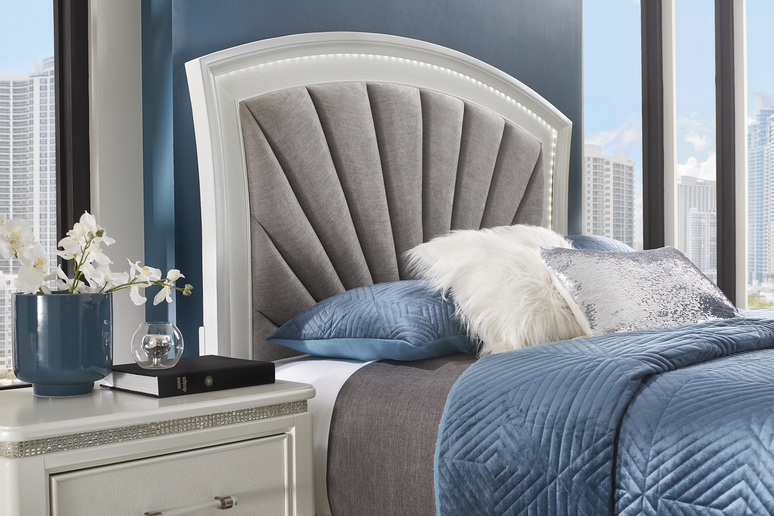 Starlet Lane White 5 Pc King Bedroom - Thumbnail - Image 4