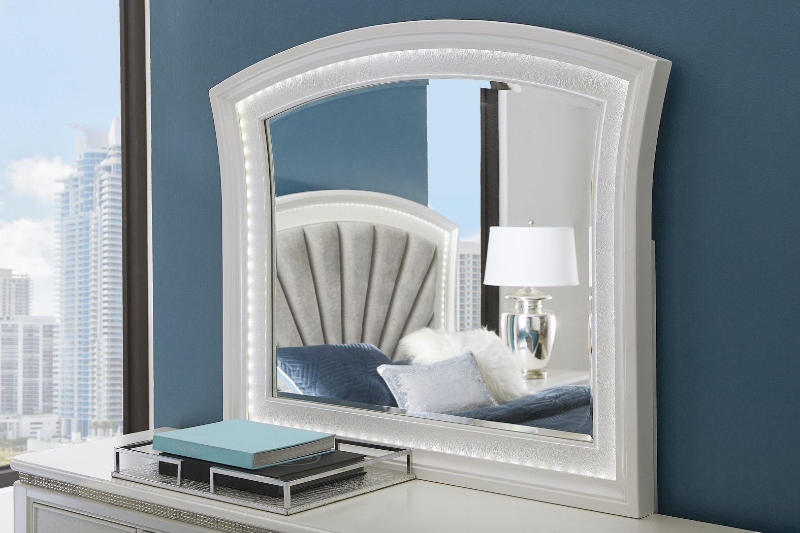 Starlet Lane White 5 Pc King Bedroom - Thumbnail - Image 11