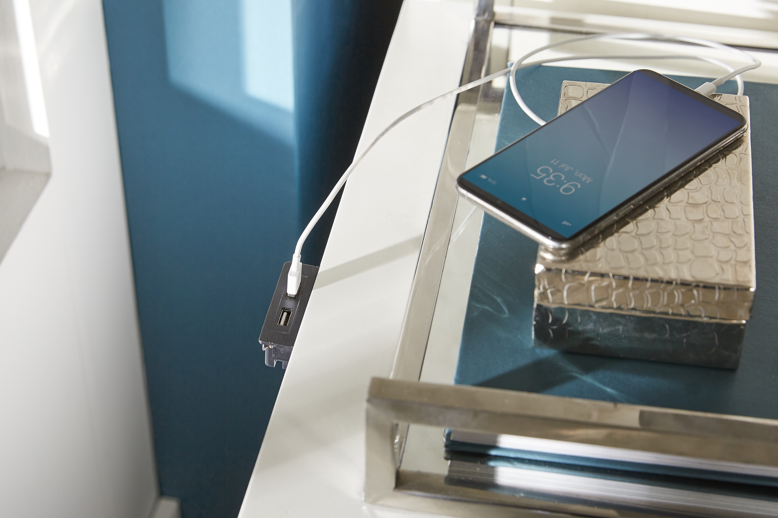 Starlet Lane White 8 Pc King Bedroom - Thumbnail - Image 15