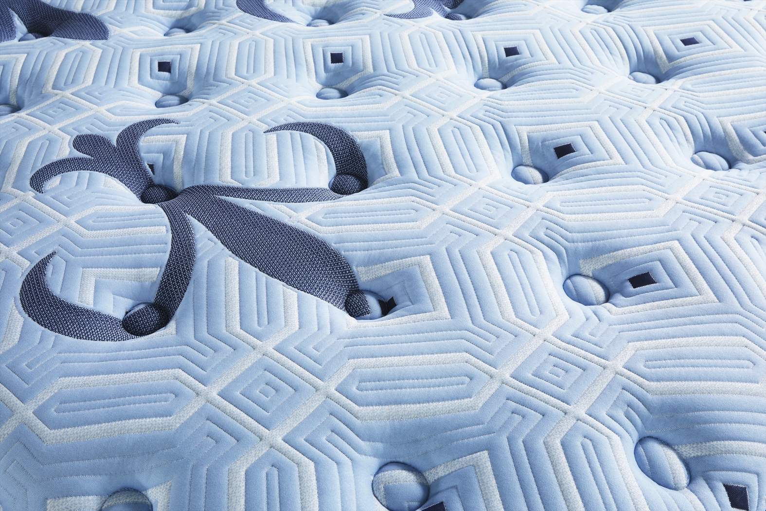 Stearns and Foster Estate Soft Pillow Top Full Mattress - Thumbnail - Image 3