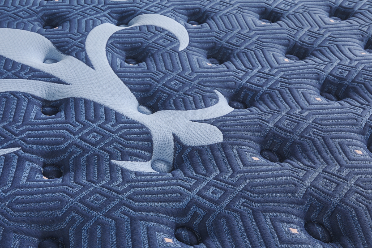 Stearns and Foster Lux Estate Elite Medium Pillow Top California King Mattress - Thumbnail - Image 3