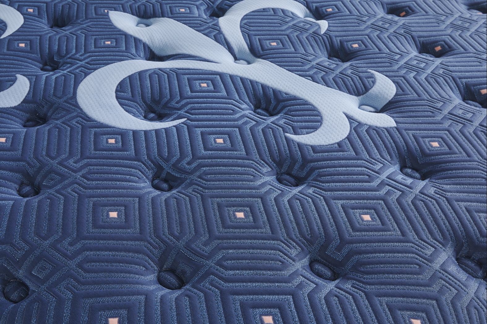 Stearns and Foster Lux Estate Extra Firm Tight Top California King Mattress - Thumbnail - Image 3