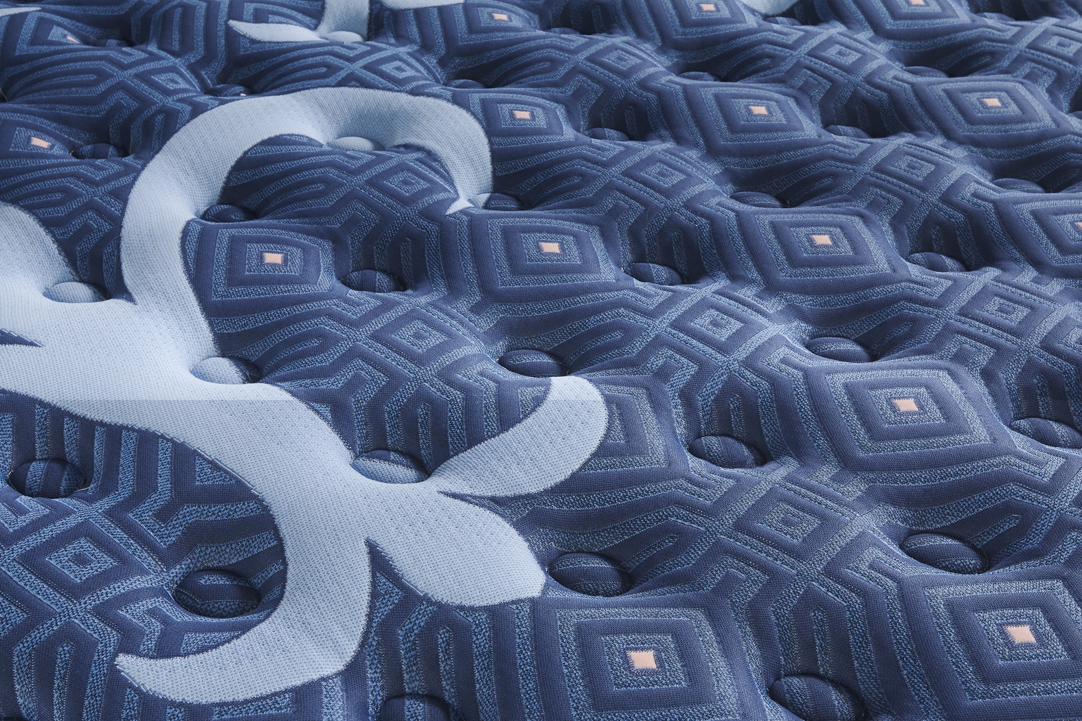 Stearns and Foster Lux Estate Firm Pillow Top Queen Mattress - Thumbnail - Image 3