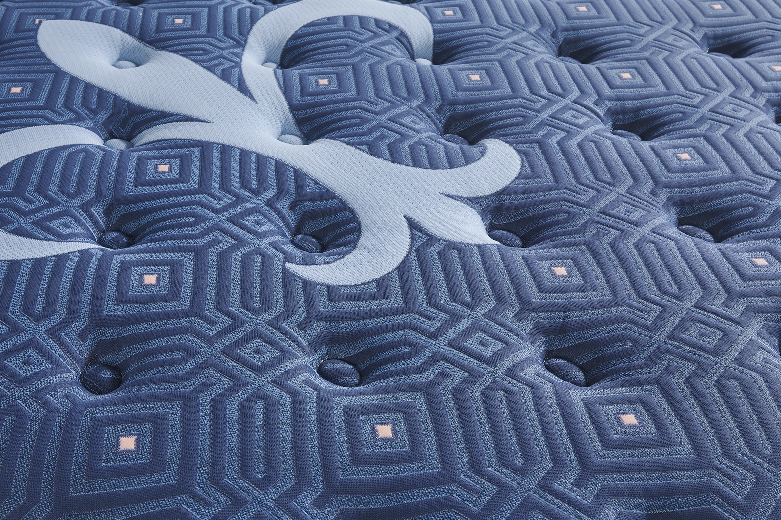 Stearns and Foster Lux Estate Soft Pillow Top King Mattress - Thumbnail - Image 3