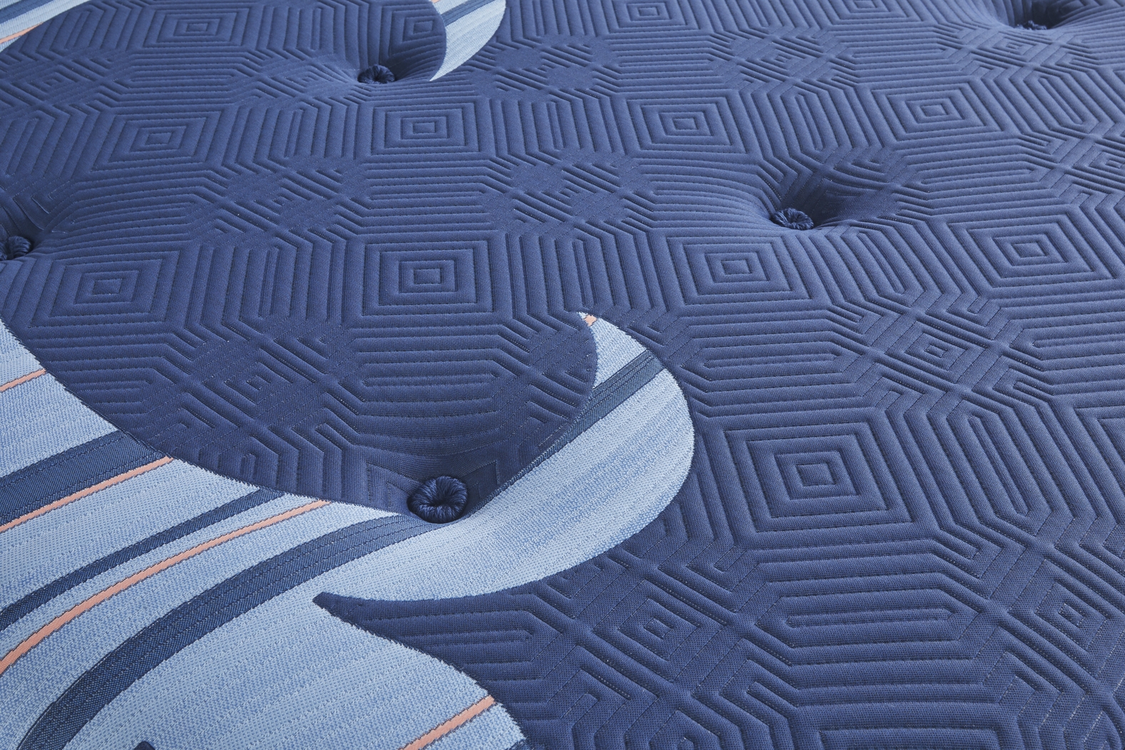 Stearns and Foster Reserve Medium Tight Top Queen Mattress - Thumbnail - Image 3