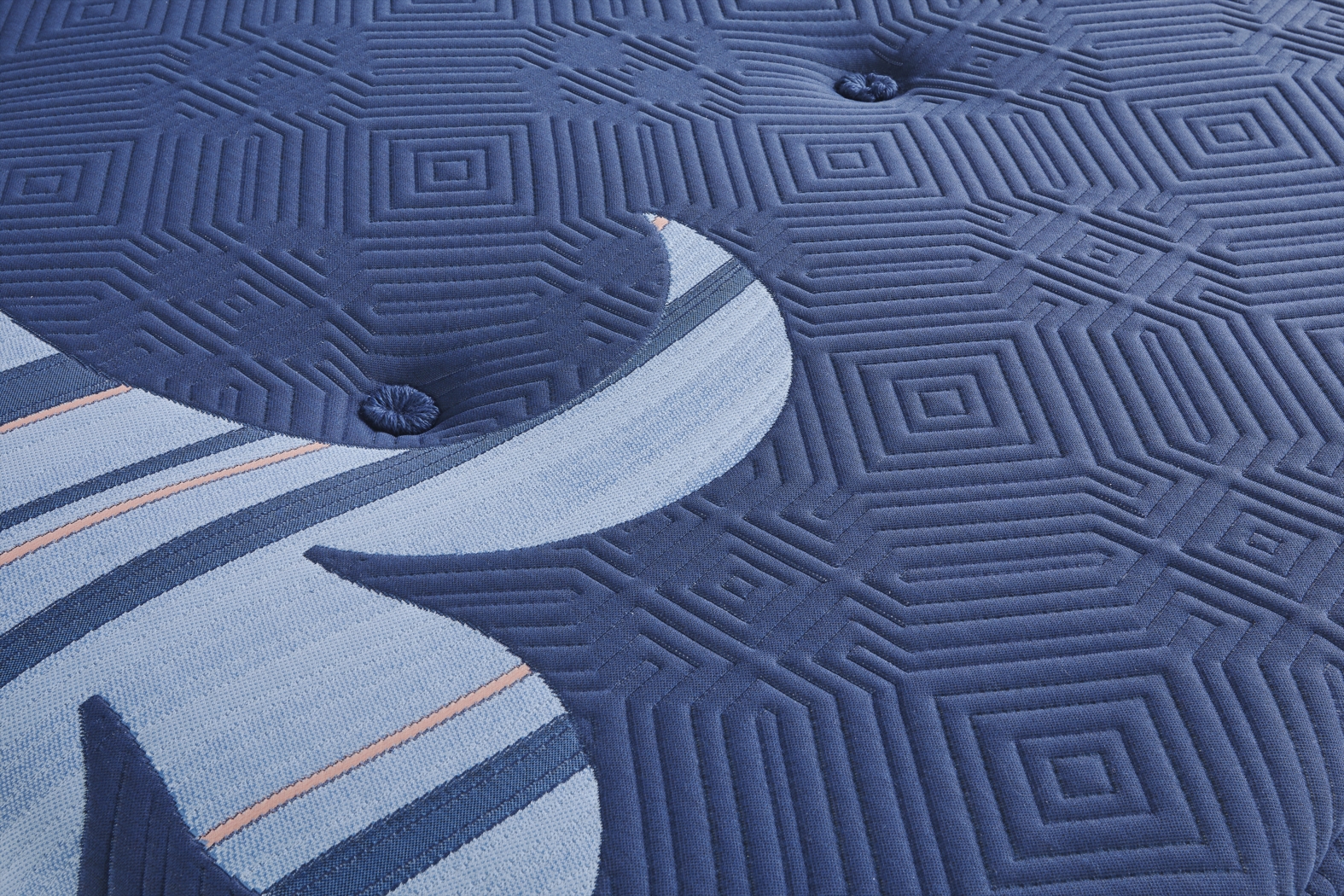 Stearns and Foster Reserve Soft Pillow Top Queen Mattress - Thumbnail - Image 3