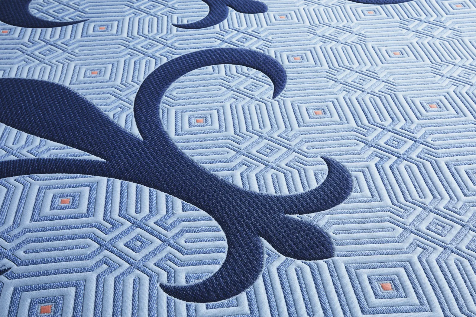 Stearns & Foster Lux Hybrid Elite Medium King Mattress - Thumbnail - Image 3