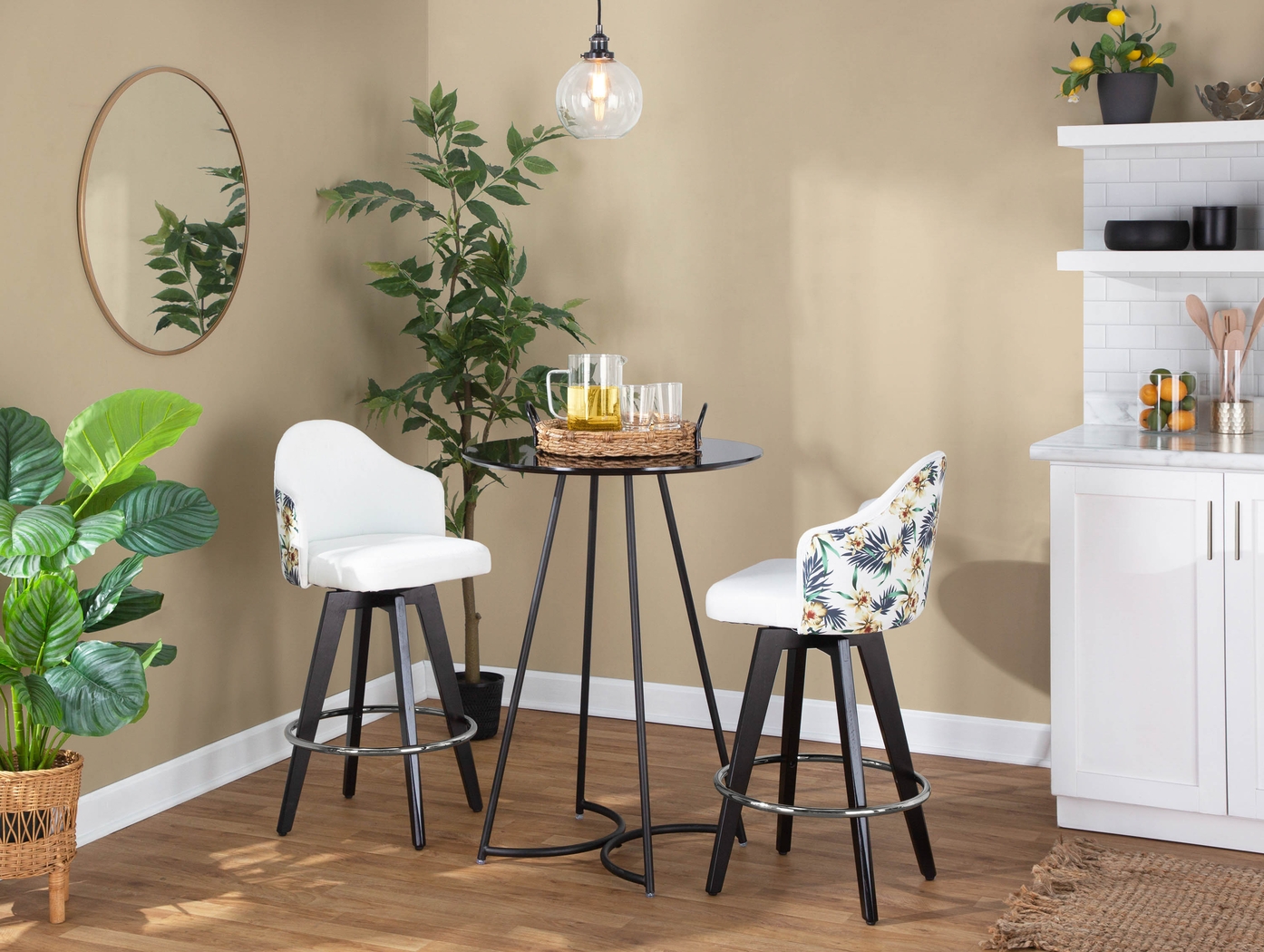 Stelnara III White Counter Height Stool, Set of 2 - Thumbnail - Image 8