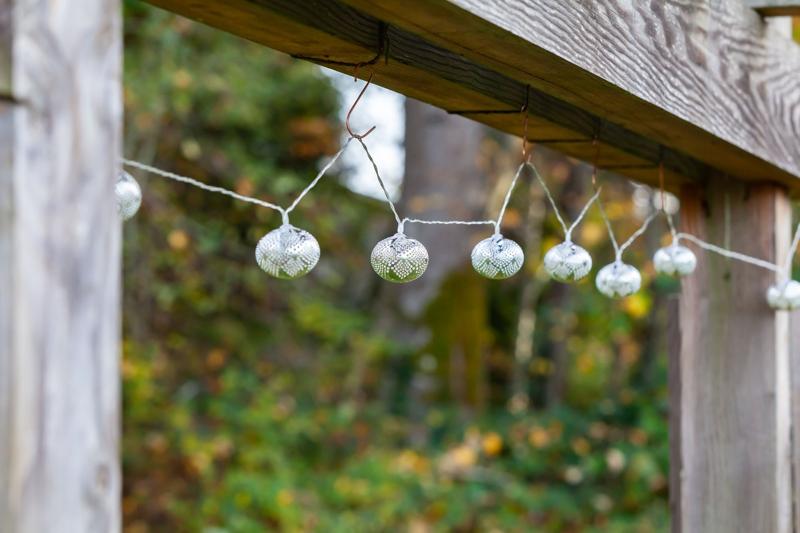 Sterling Drops Silver Outdoor Solar String Lights - Thumbnail - Image 6